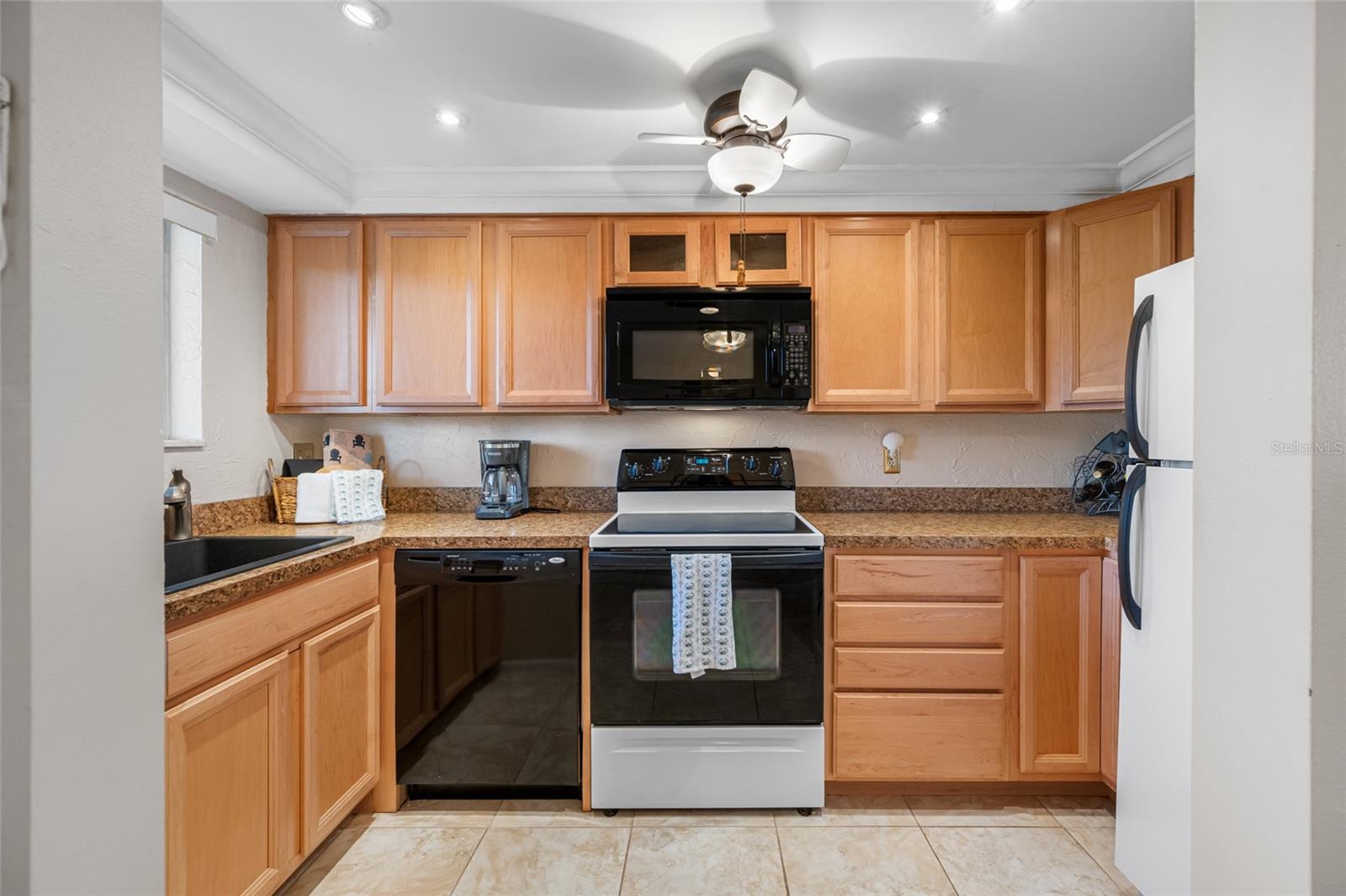 1243 S MARTIN LUTHER KING JR AVE #C505 — photo 4