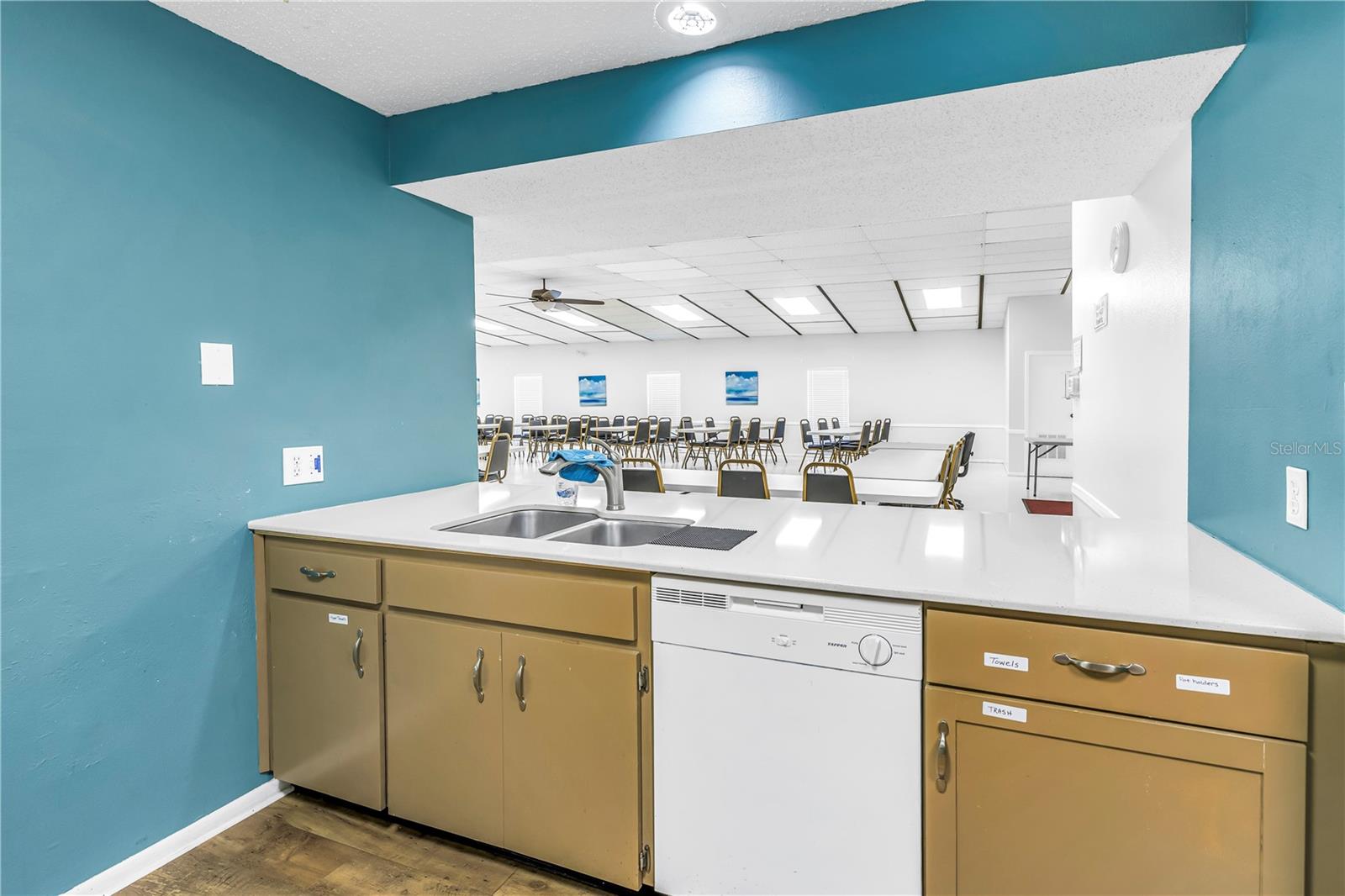 2740 HIGHLANDS BLVD #B — photo 45