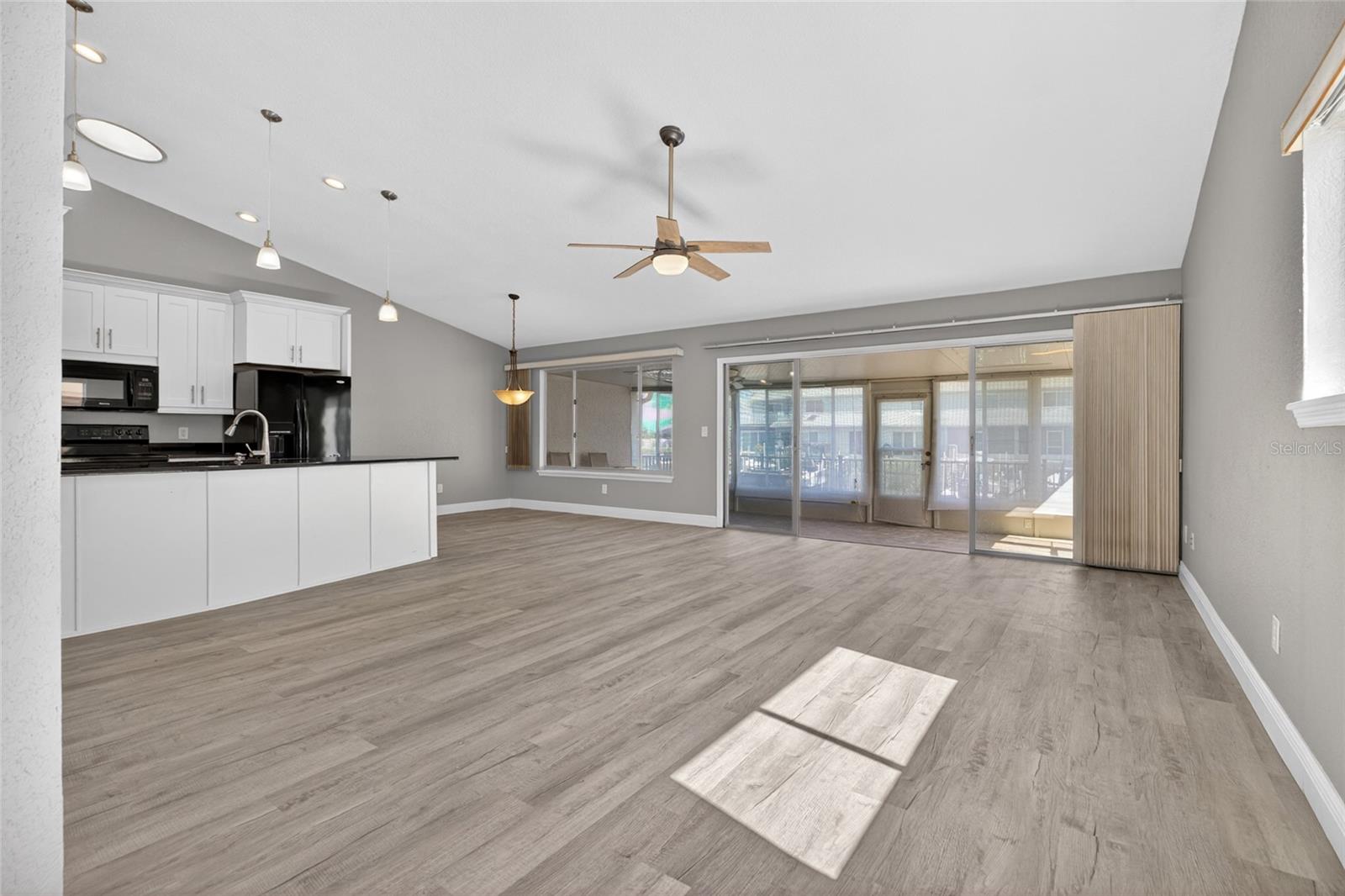 14617 LORIDAWN DR #8 — photo 10