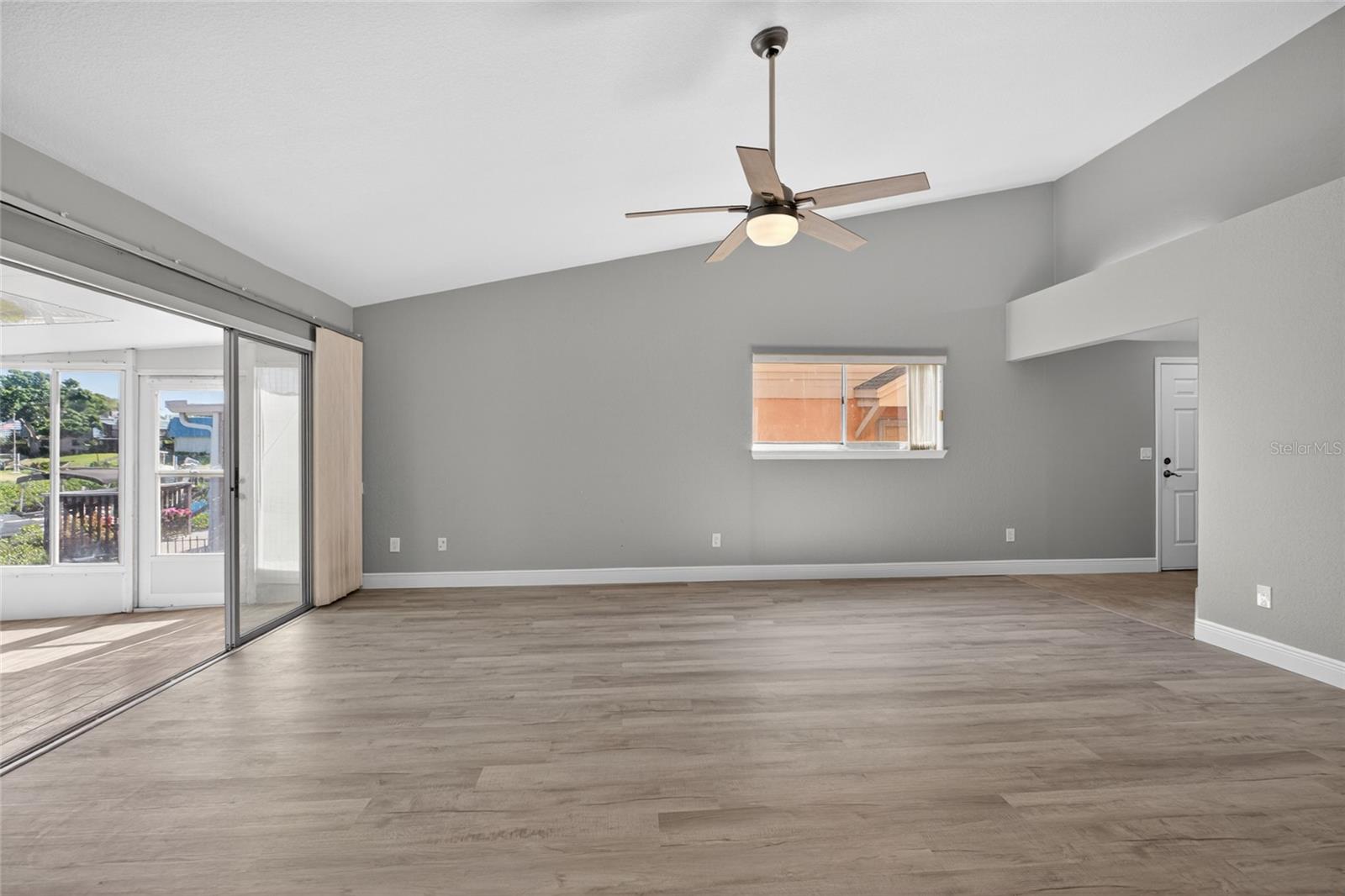 14617 LORIDAWN DR #8 — photo 21