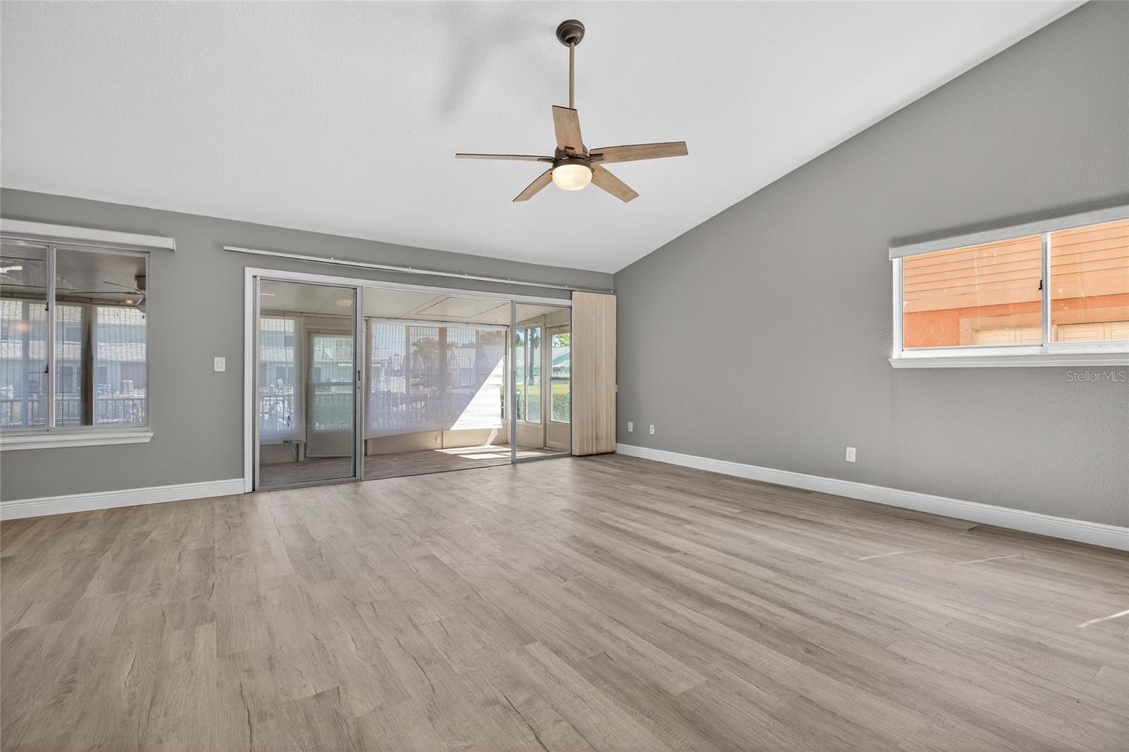 14617 LORIDAWN DR #8 — photo 22