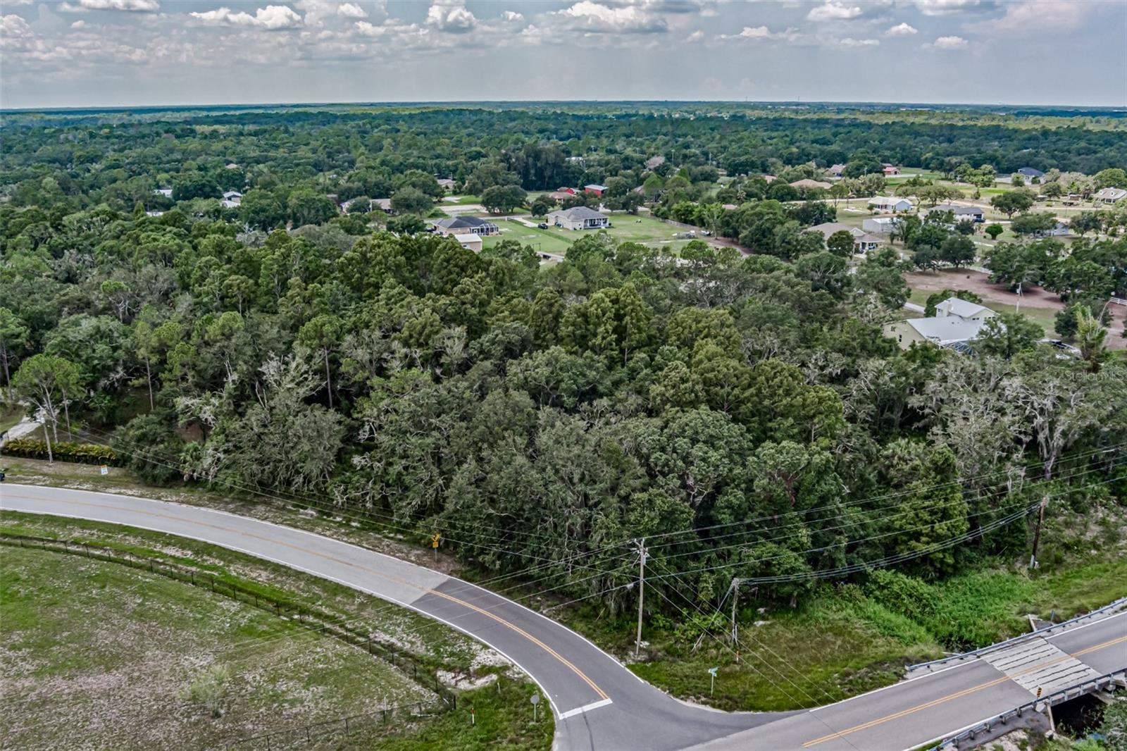 401 INDIAN MEADOW CT — photo 4
