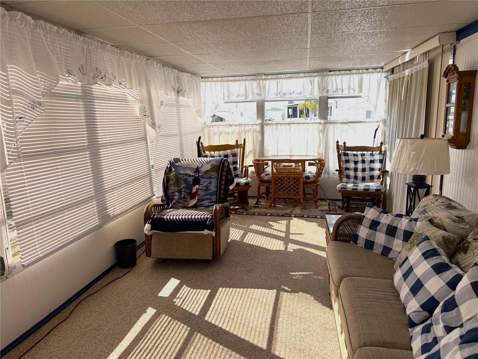 527 BLACKBURN BLVD — photo 13