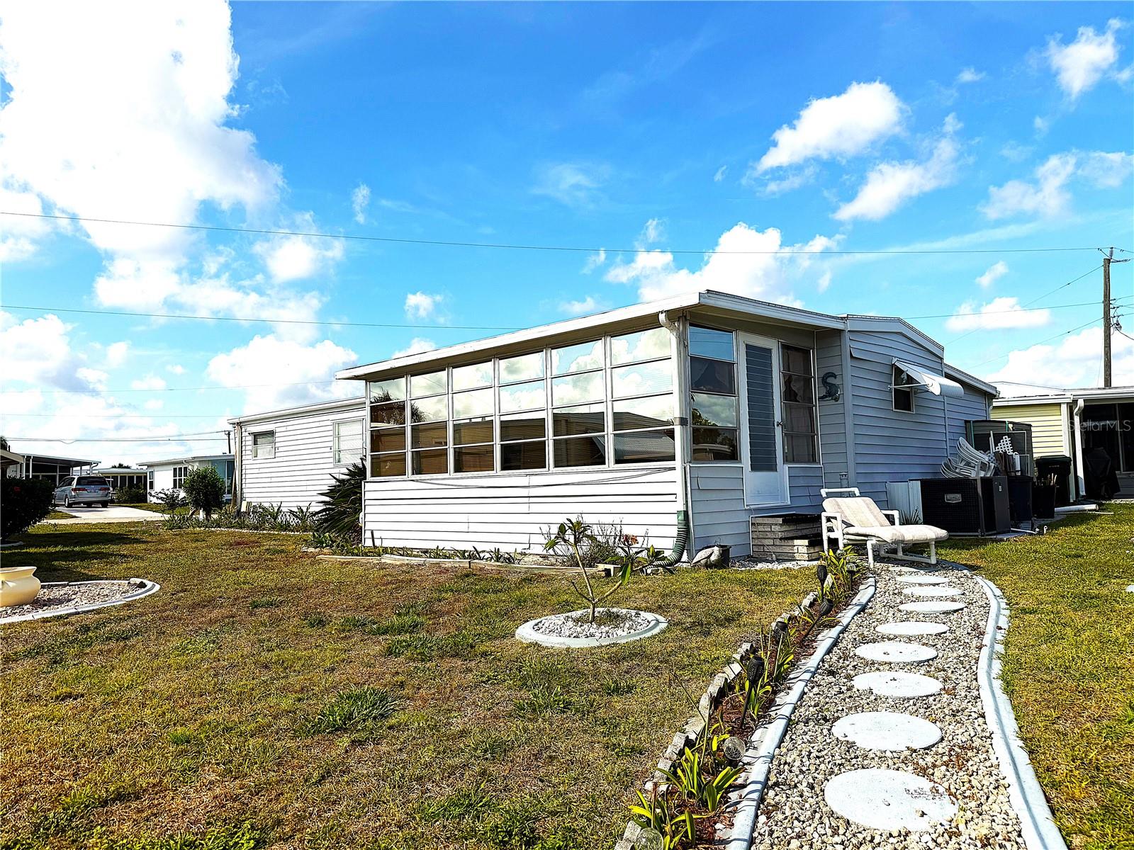 527 BLACKBURN BLVD — photo 22
