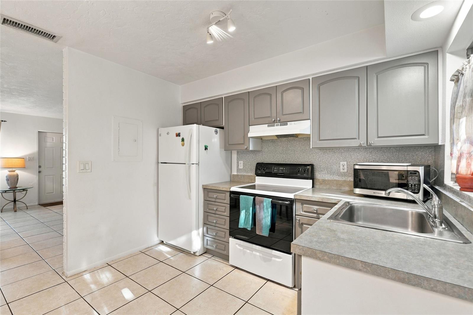 4001 GROVELAND AVE — photo 14
