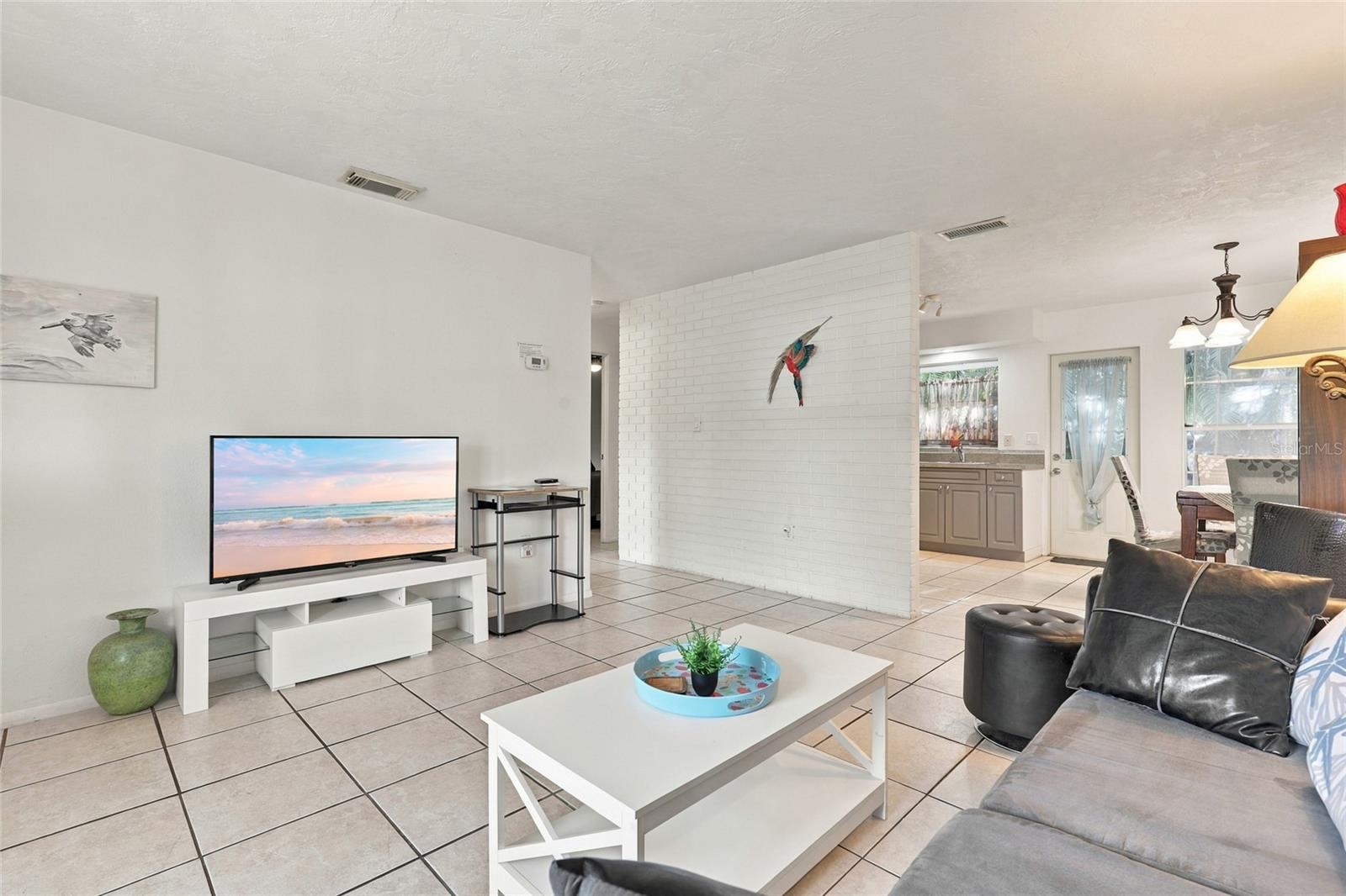 4001 GROVELAND AVE — photo 8