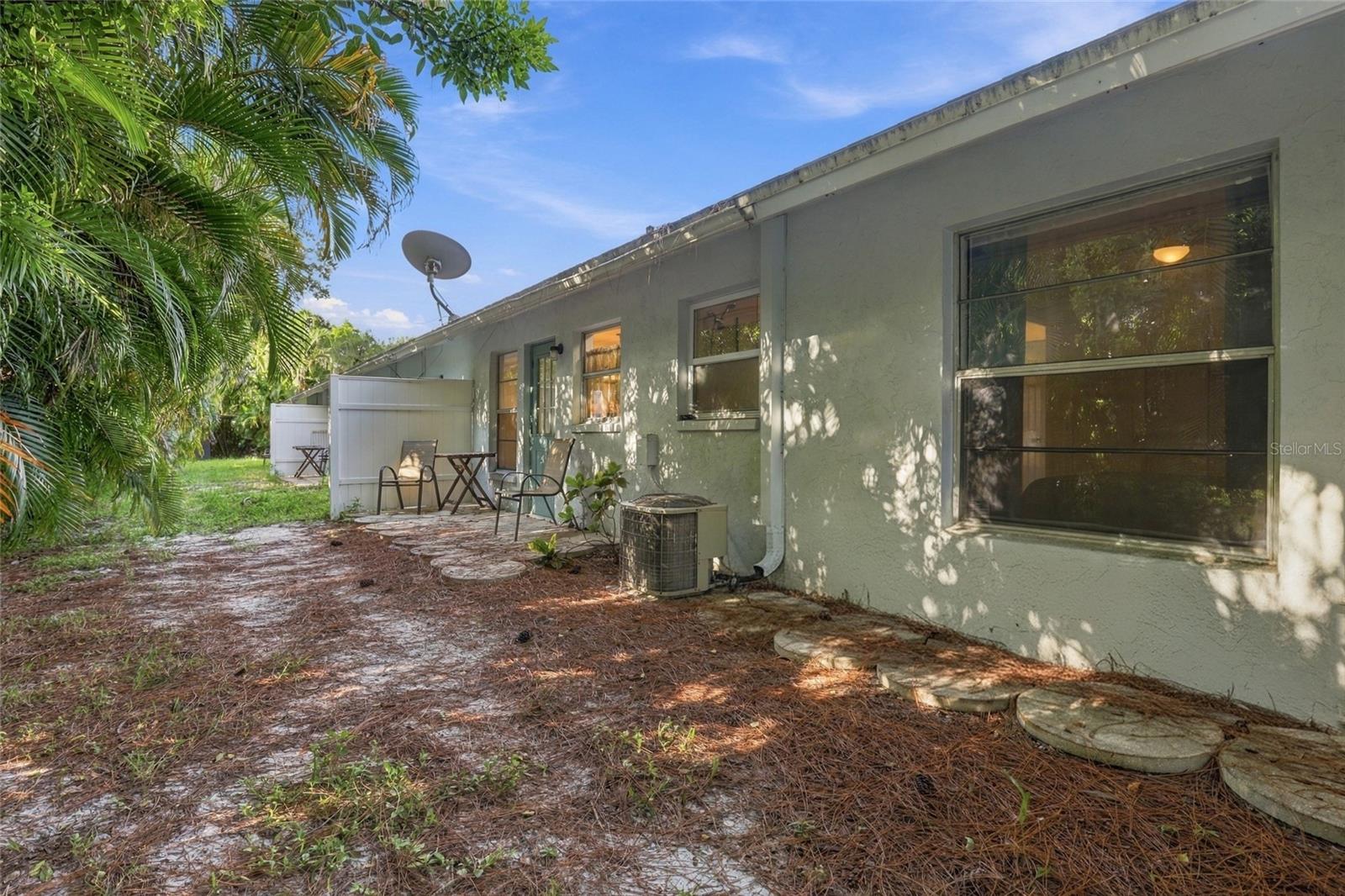 4001 GROVELAND AVE — photo 3