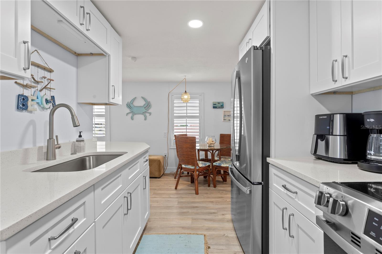 13095 GULF LN — photo 16