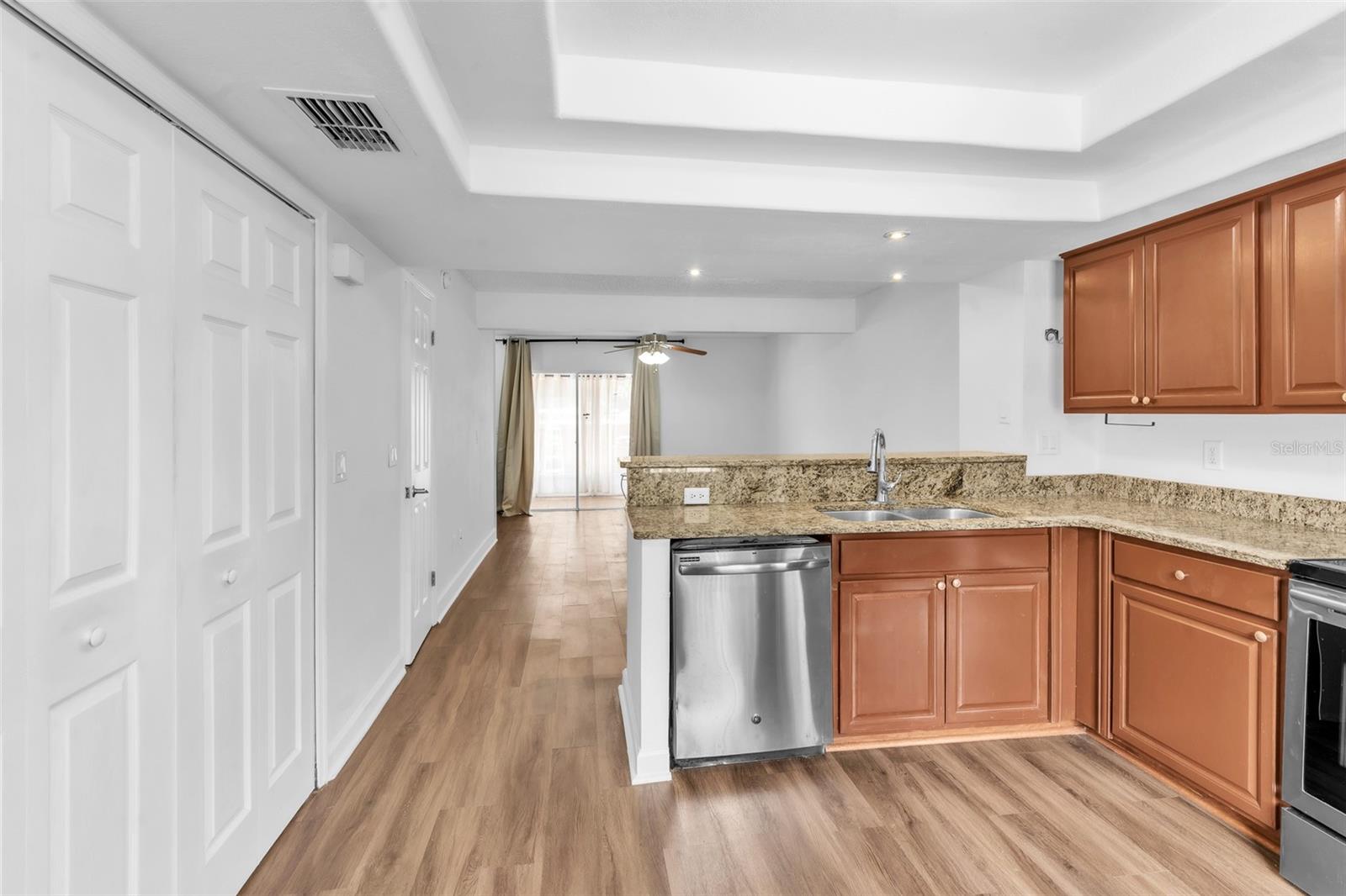 3303 BRIGADOON DR — photo 7