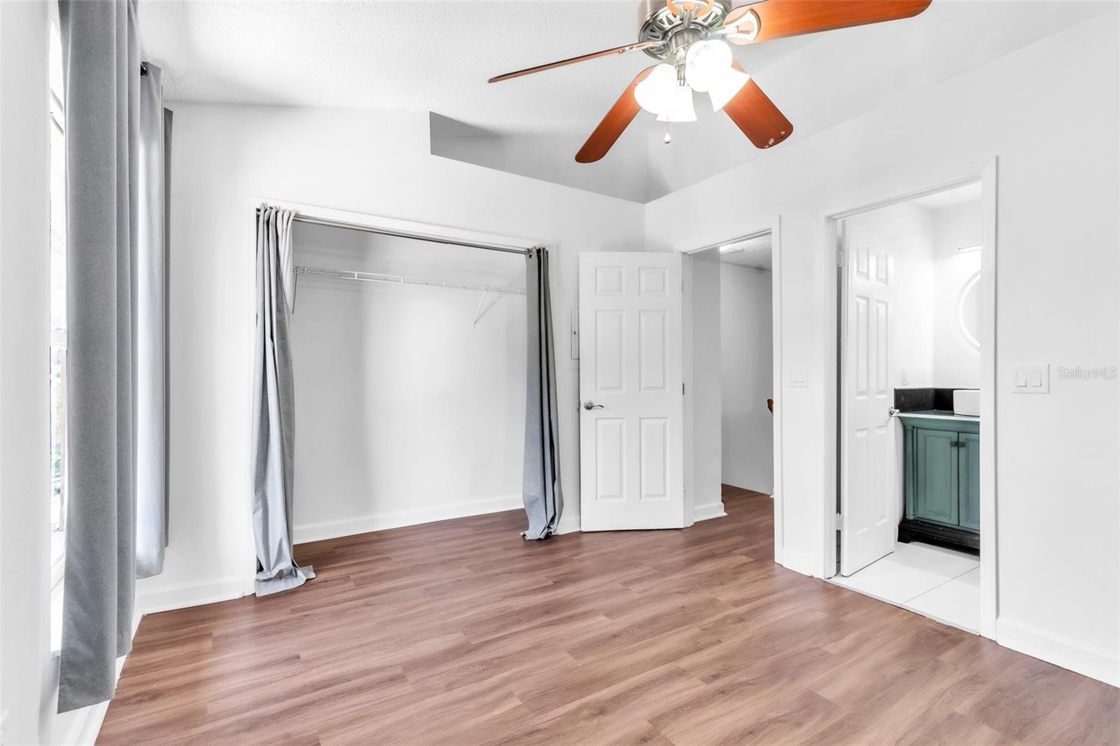 3303 BRIGADOON DR — photo 22
