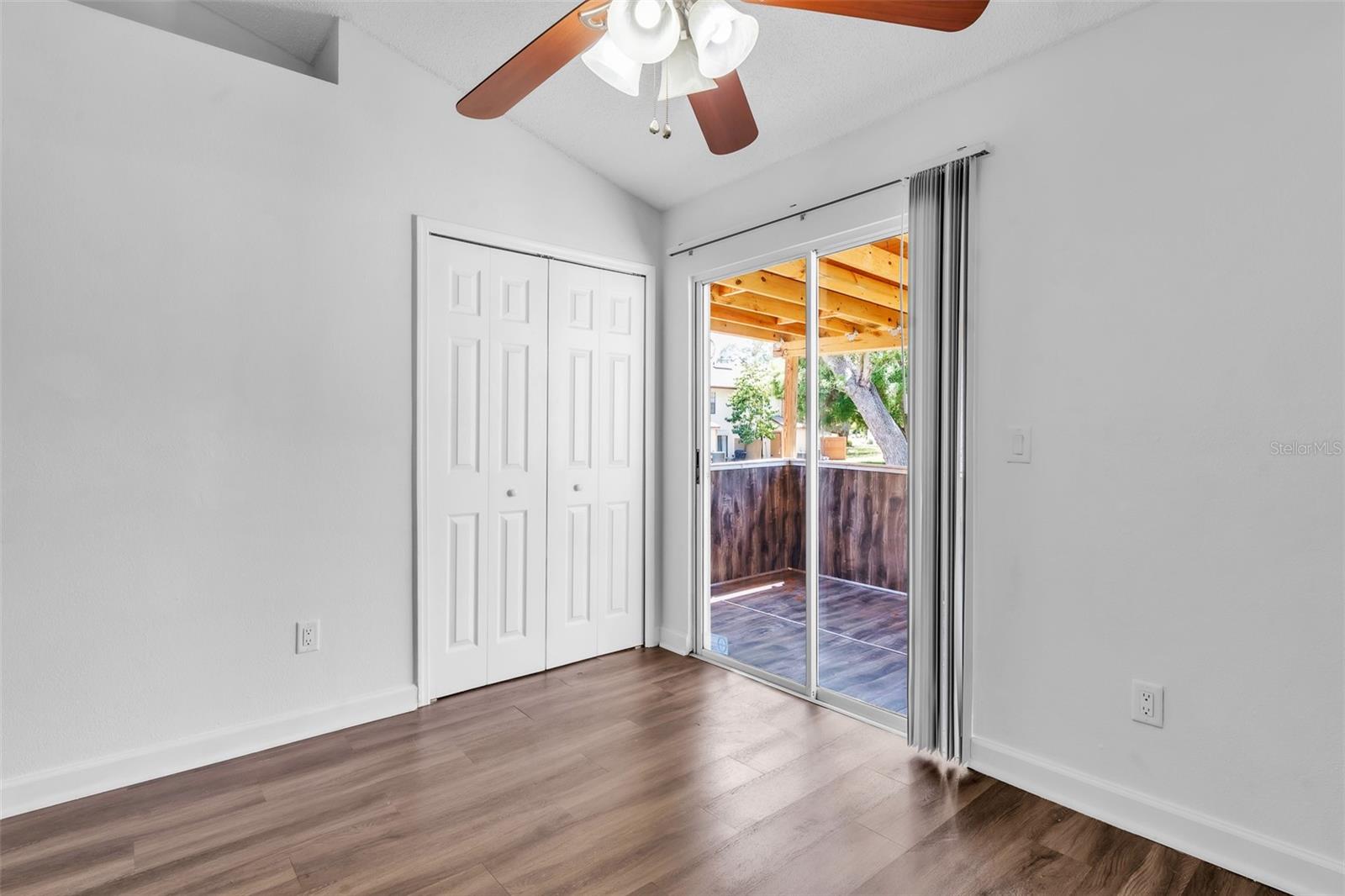 3303 BRIGADOON DR — photo 27