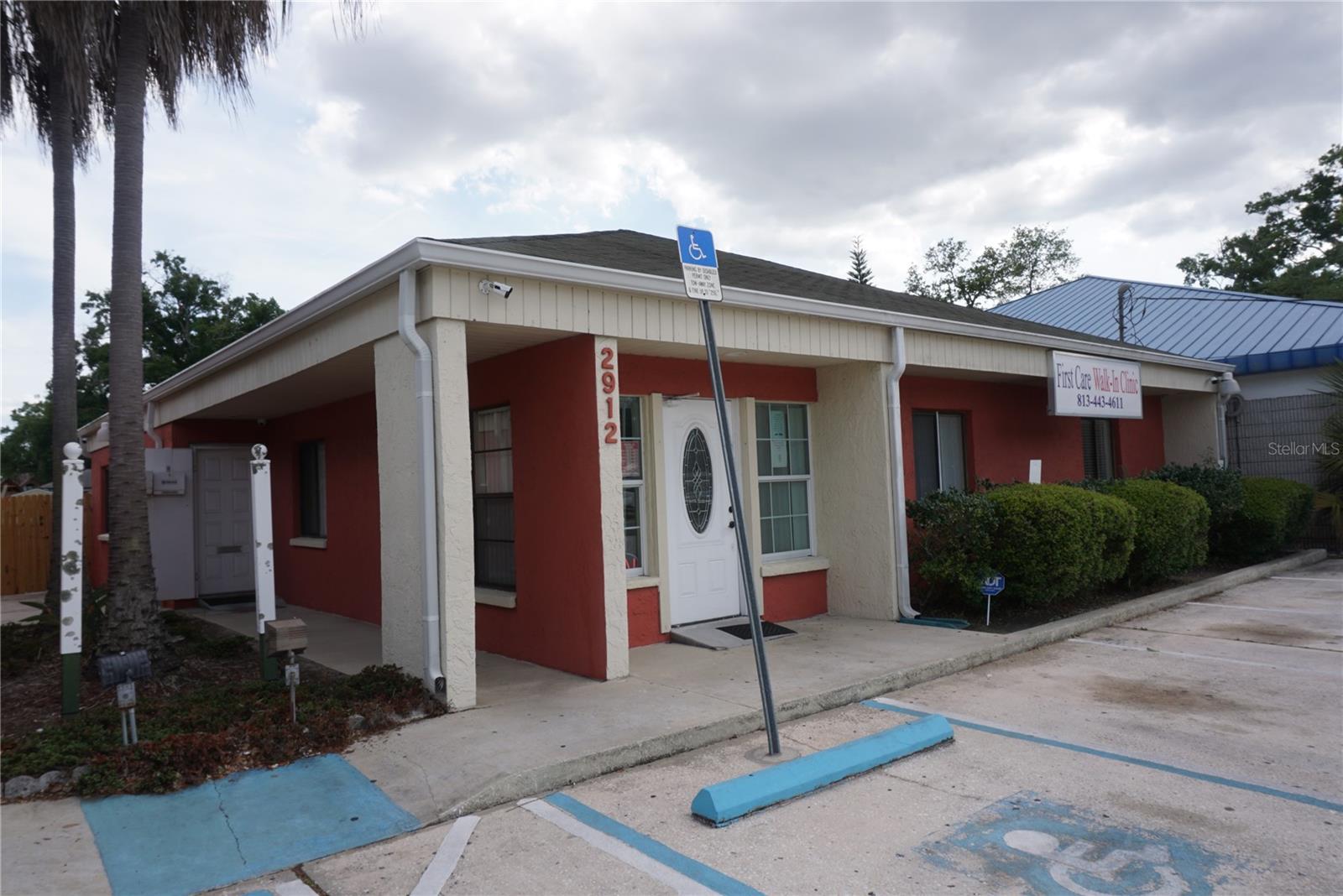 2910 & 2912 W WATERS AVE — photo 18