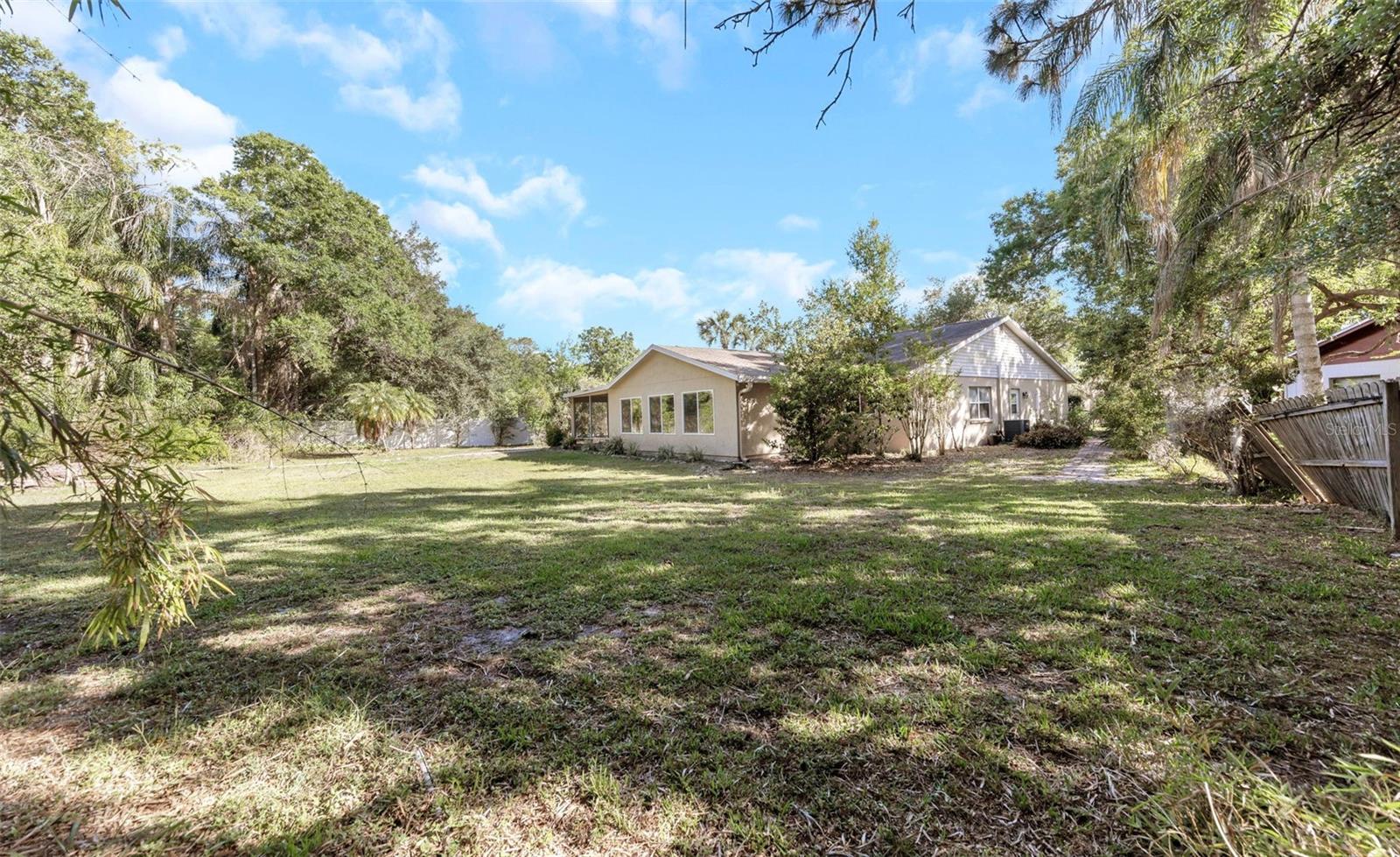 4101 WINDTREE DR — photo 3
