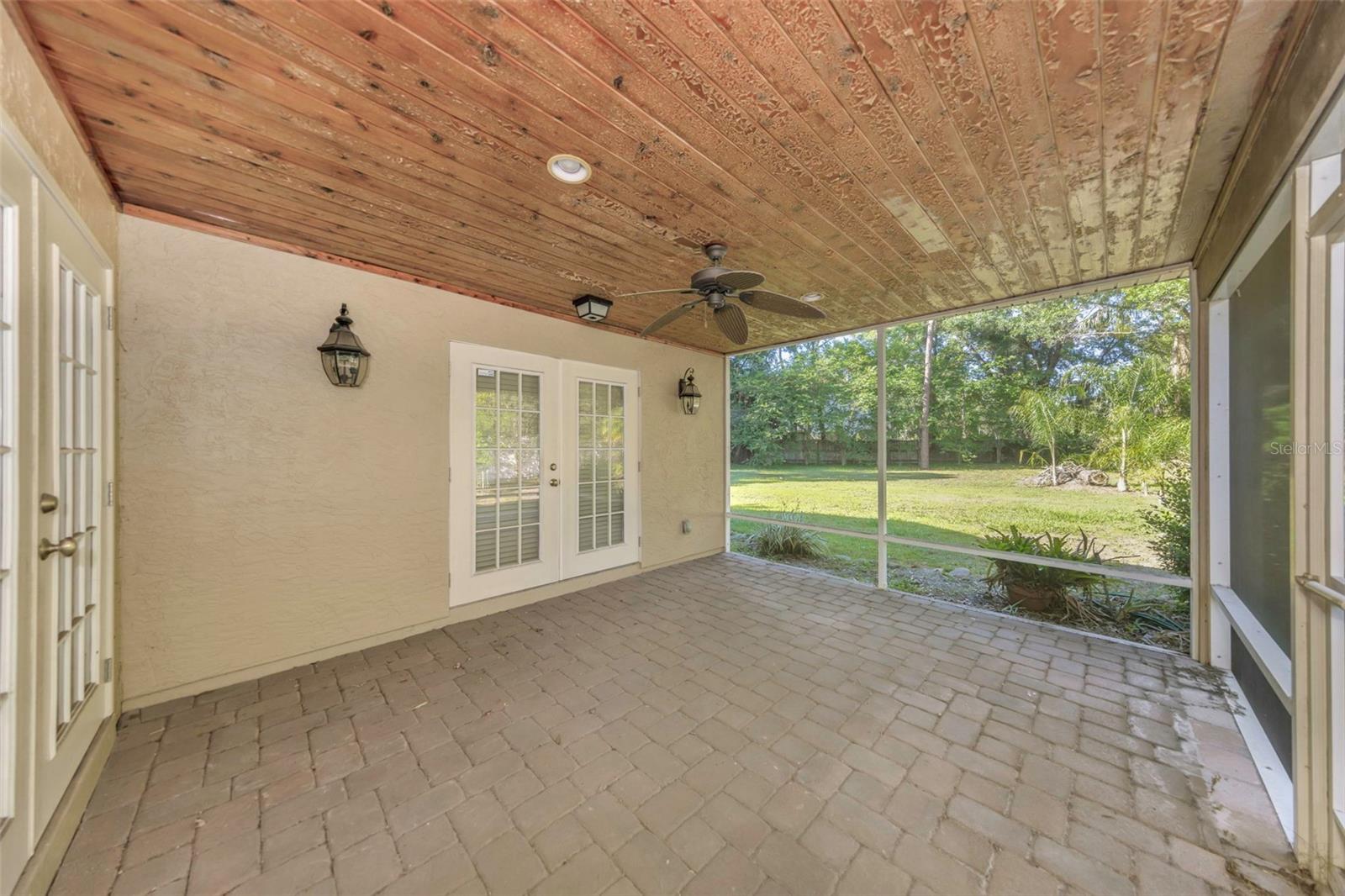 4101 WINDTREE DR — photo 20