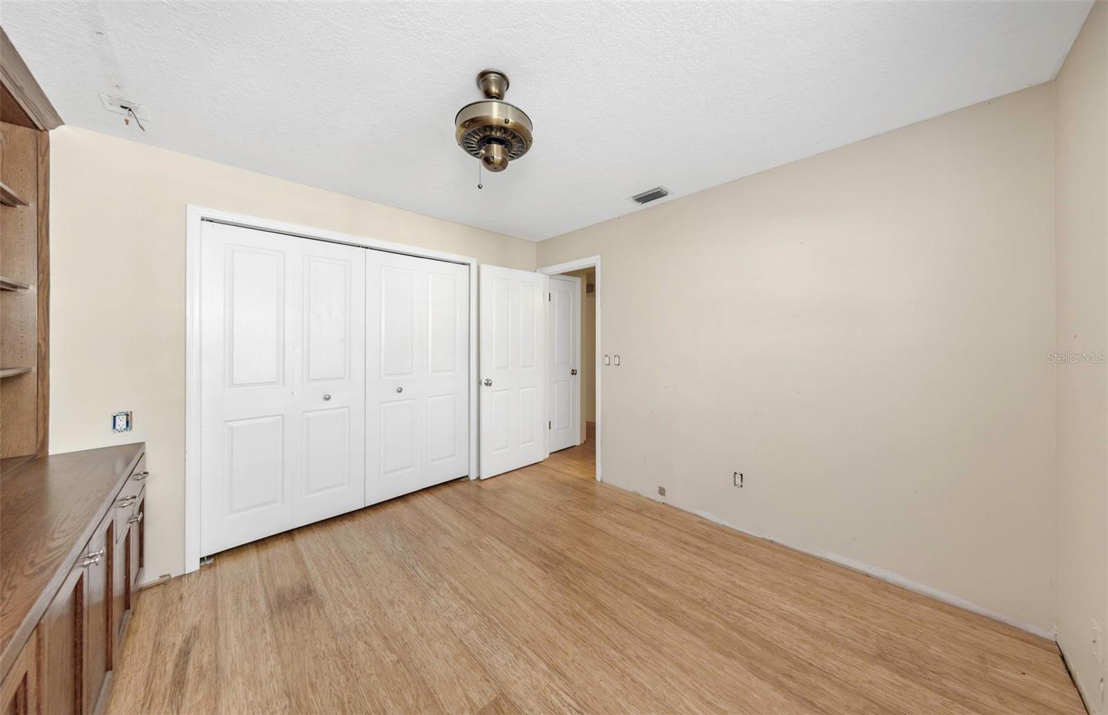 4101 WINDTREE DR — photo 17