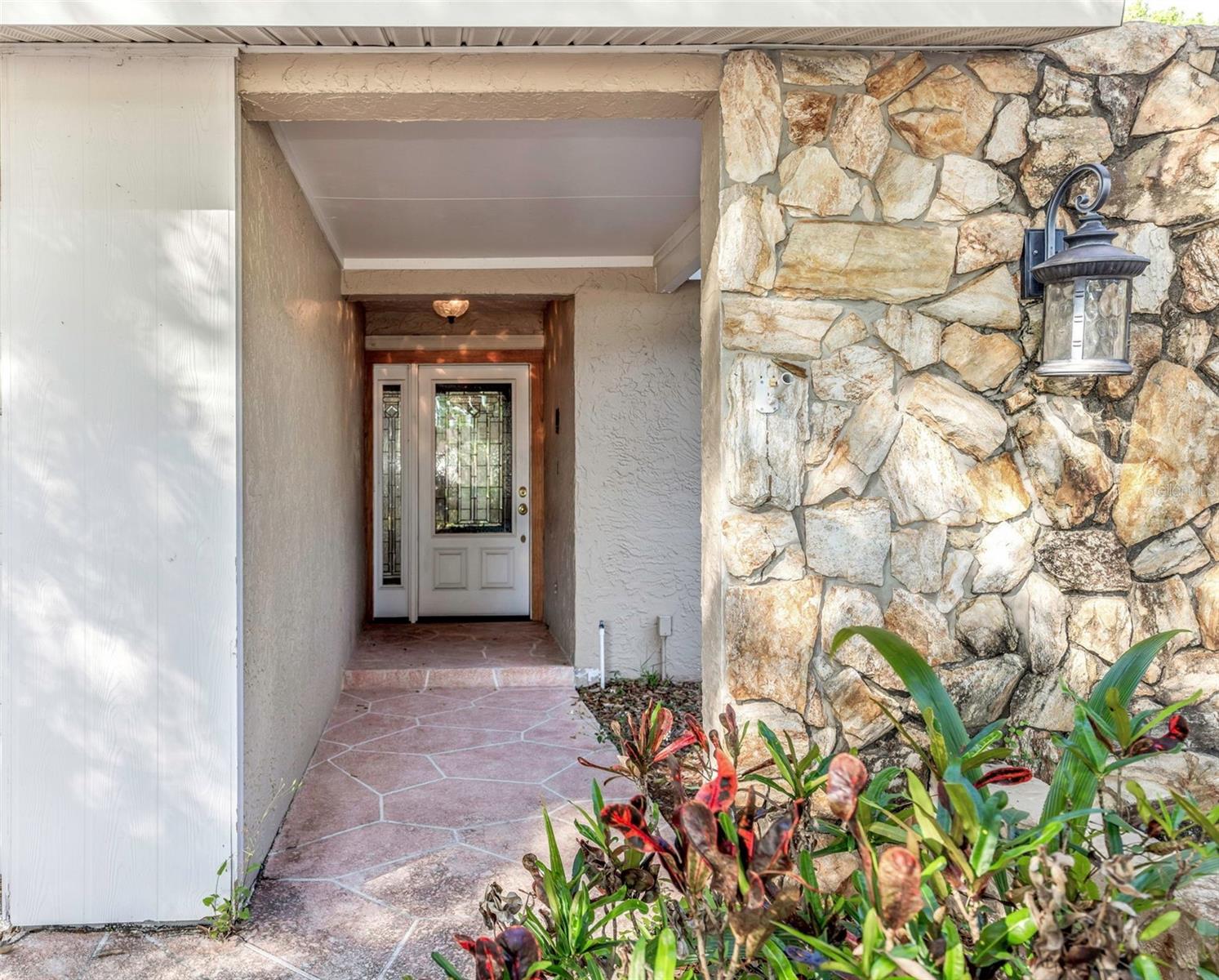 4101 WINDTREE DR — photo 5