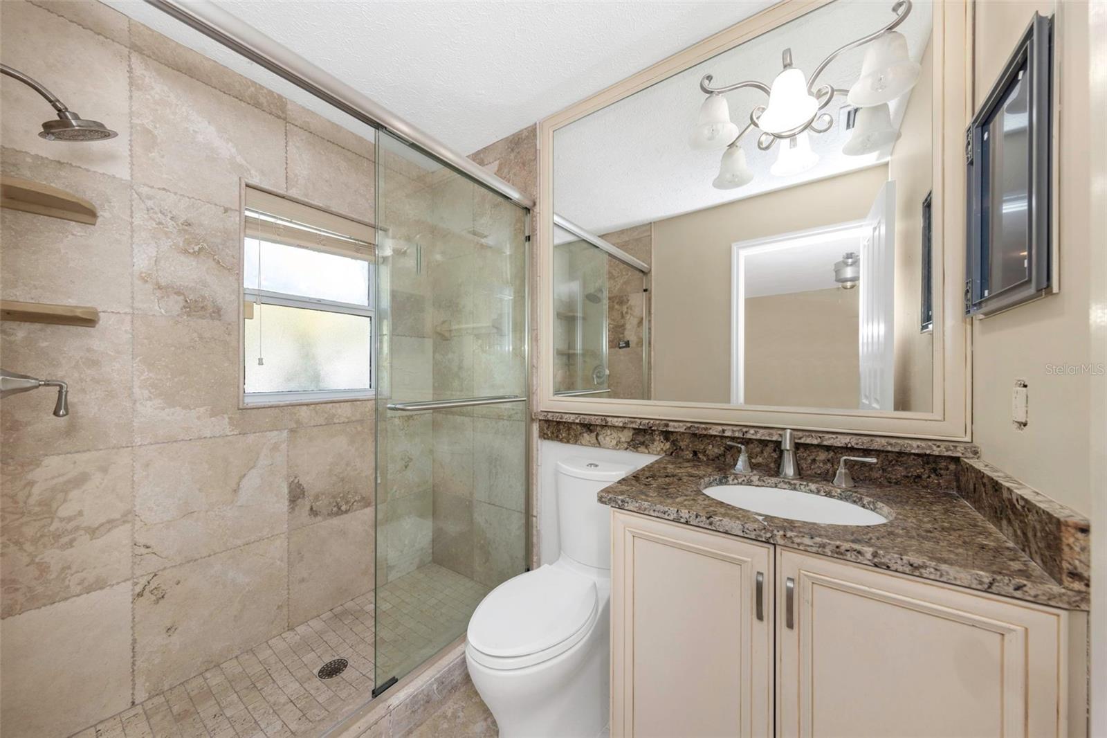 4101 WINDTREE DR — photo 13
