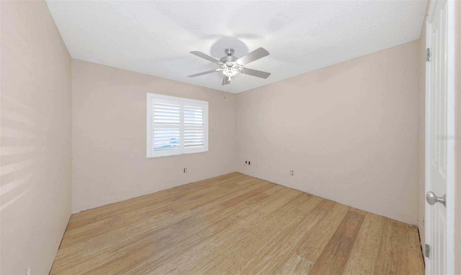 4101 WINDTREE DR — photo 14