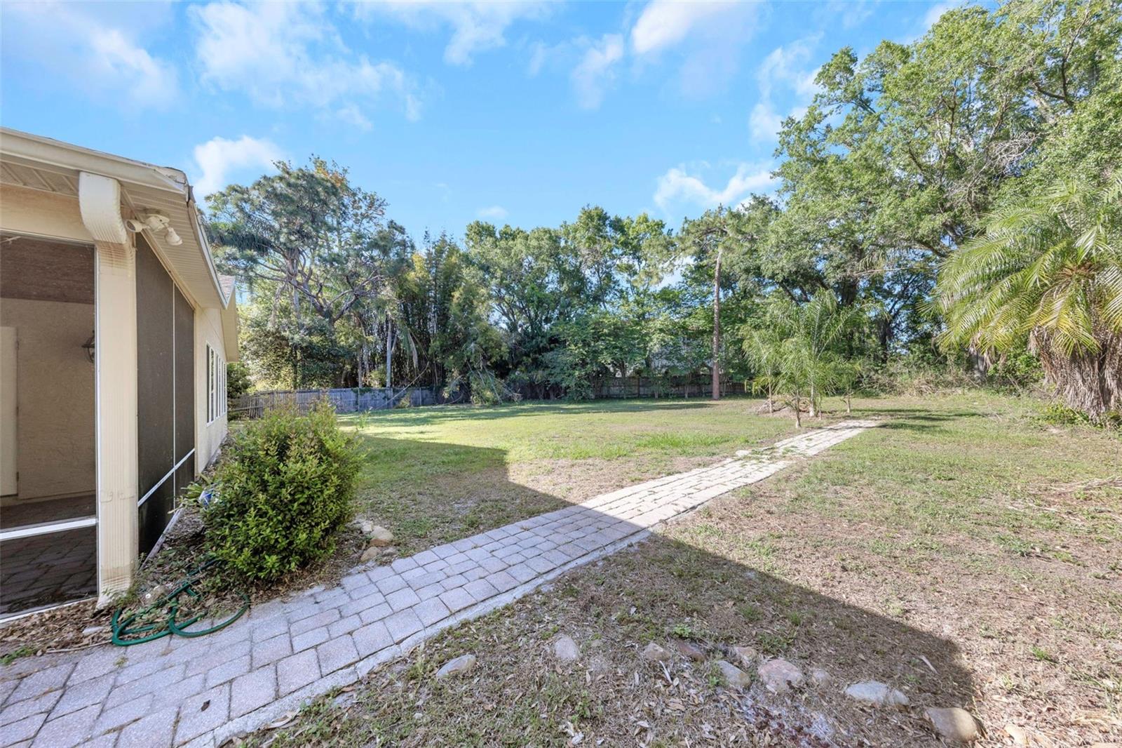 4101 WINDTREE DR — photo 2