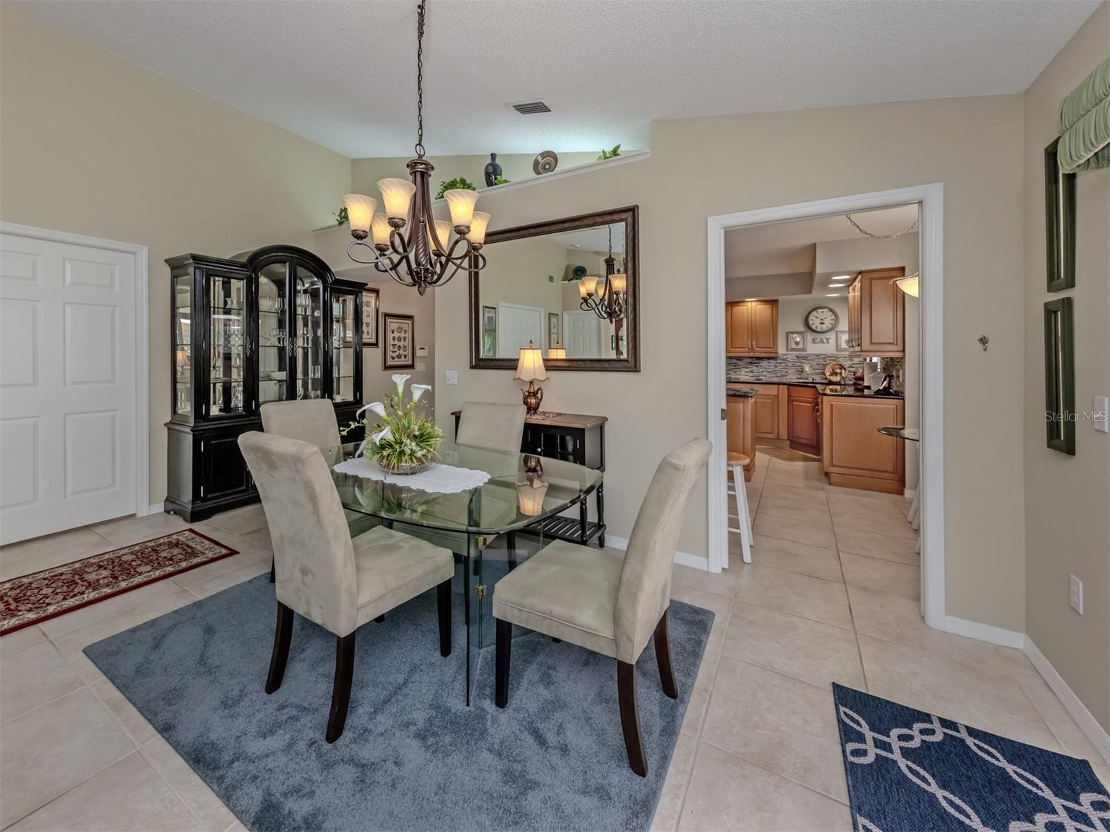 525 CLUBSIDE CIR #53 — photo 9