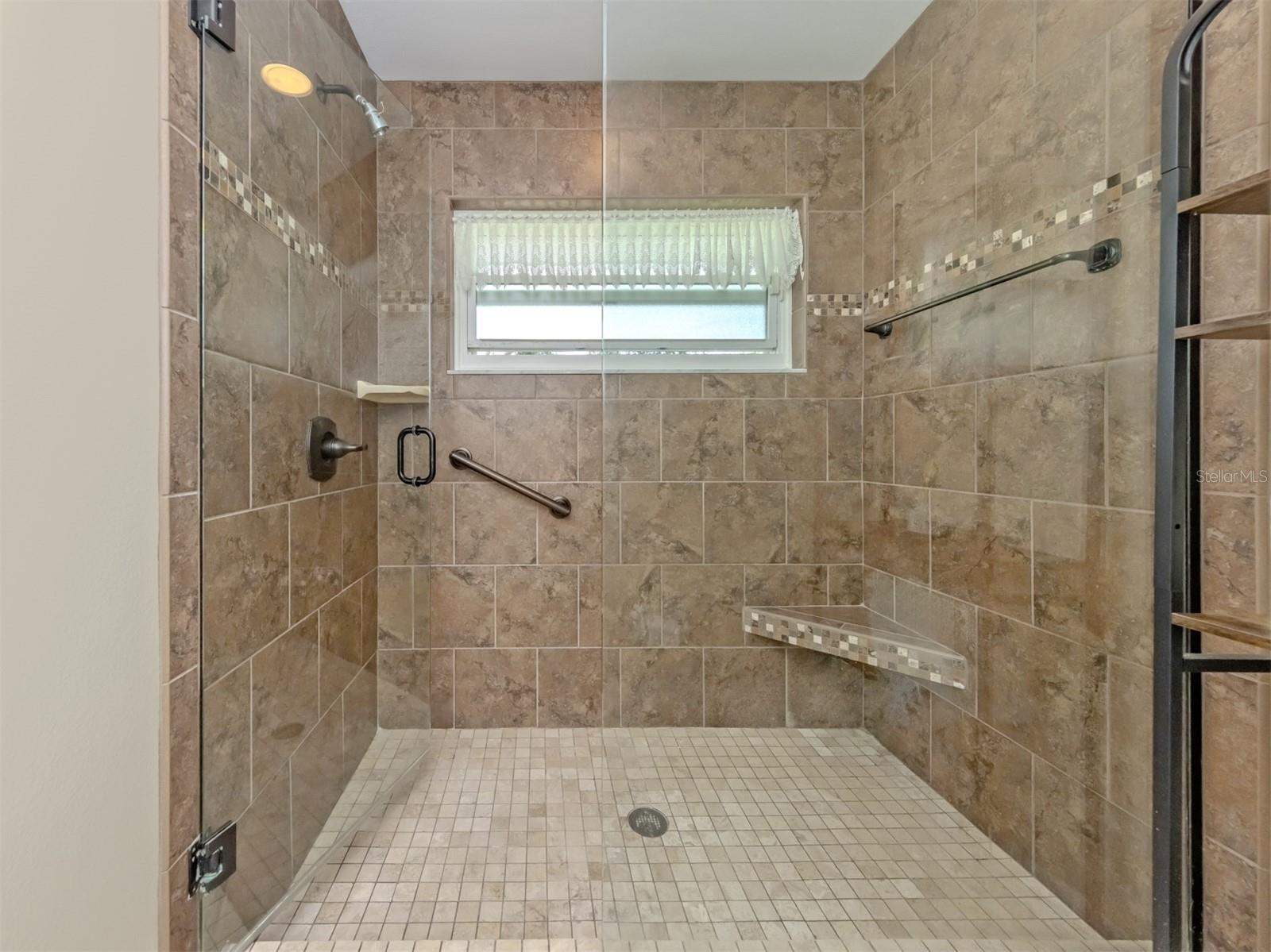 525 CLUBSIDE CIR #53 — photo 22
