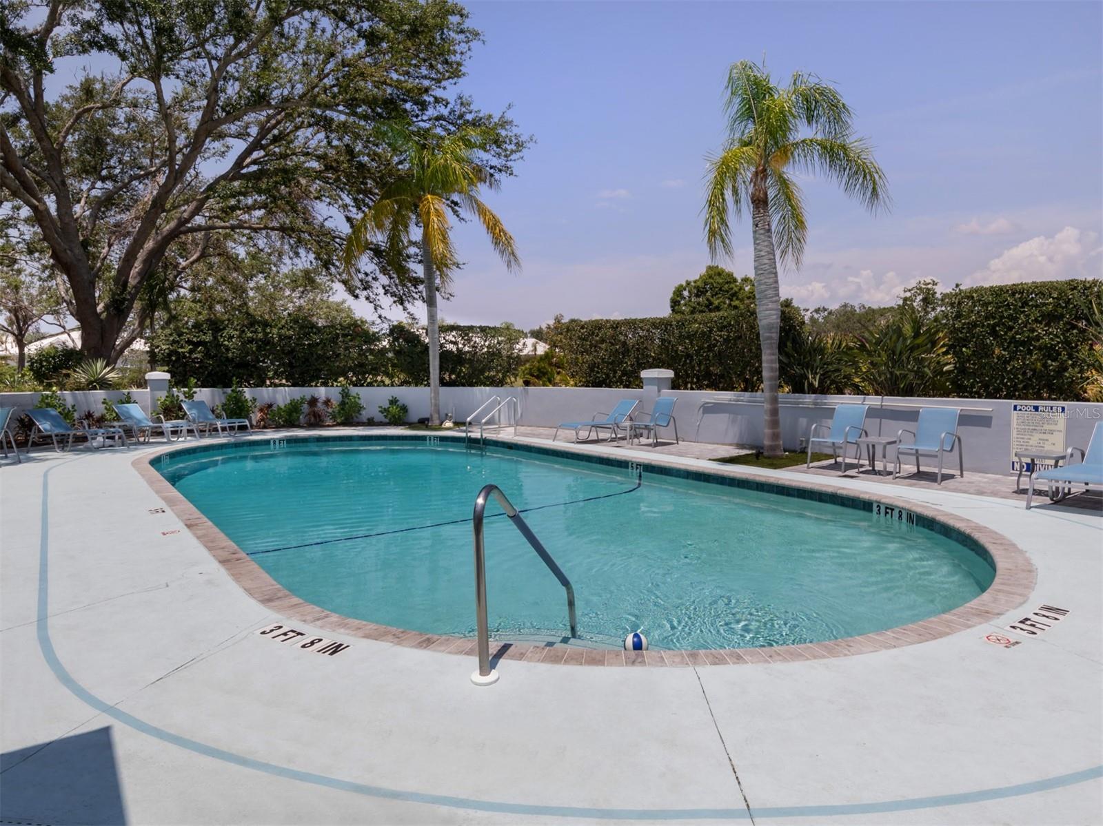 525 CLUBSIDE CIR #53 — photo 31