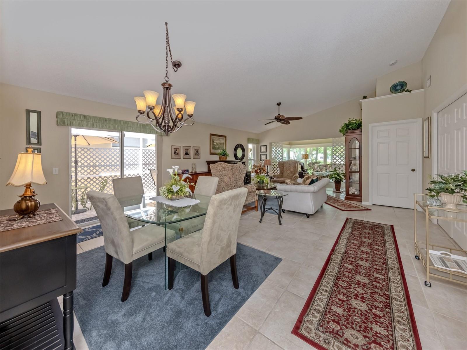 525 CLUBSIDE CIR #53 — photo 3