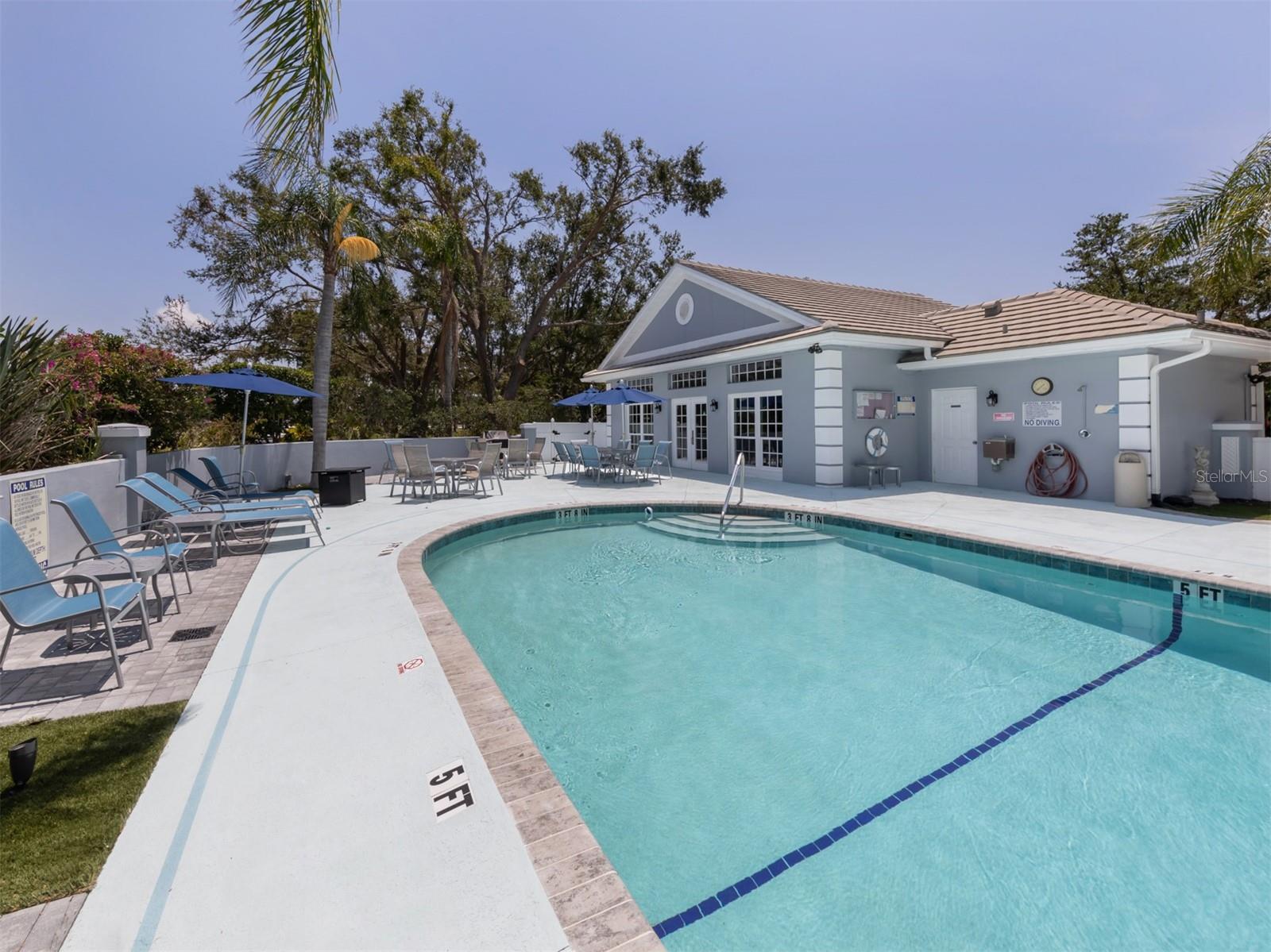 525 CLUBSIDE CIR #53 — photo 33