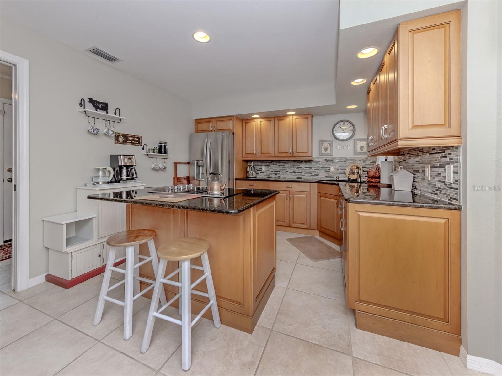 525 CLUBSIDE CIR #53 — photo 11