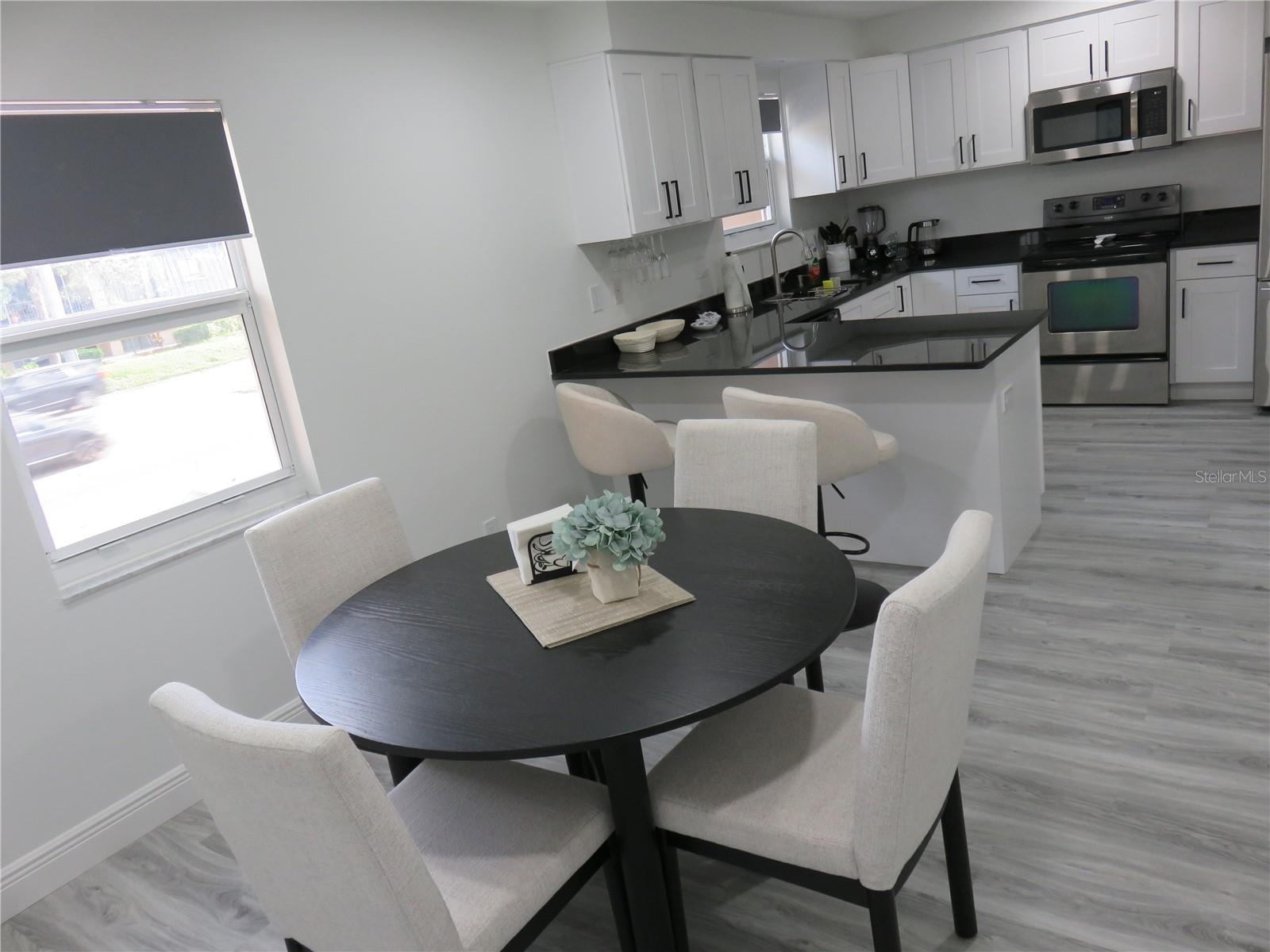 5401 SWEETWATER TERRACE CIR #5401 — photo 2