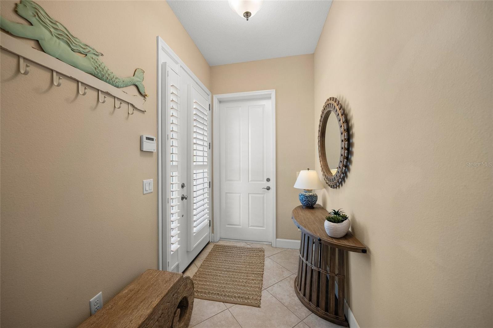 229 SAPPHIRE LAKE DR #201 — photo 4
