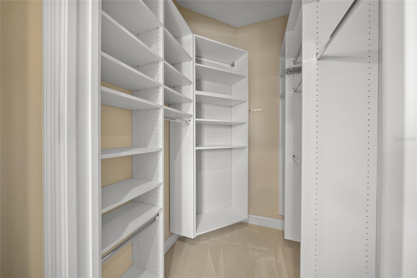 229 SAPPHIRE LAKE DR #201 — photo 21