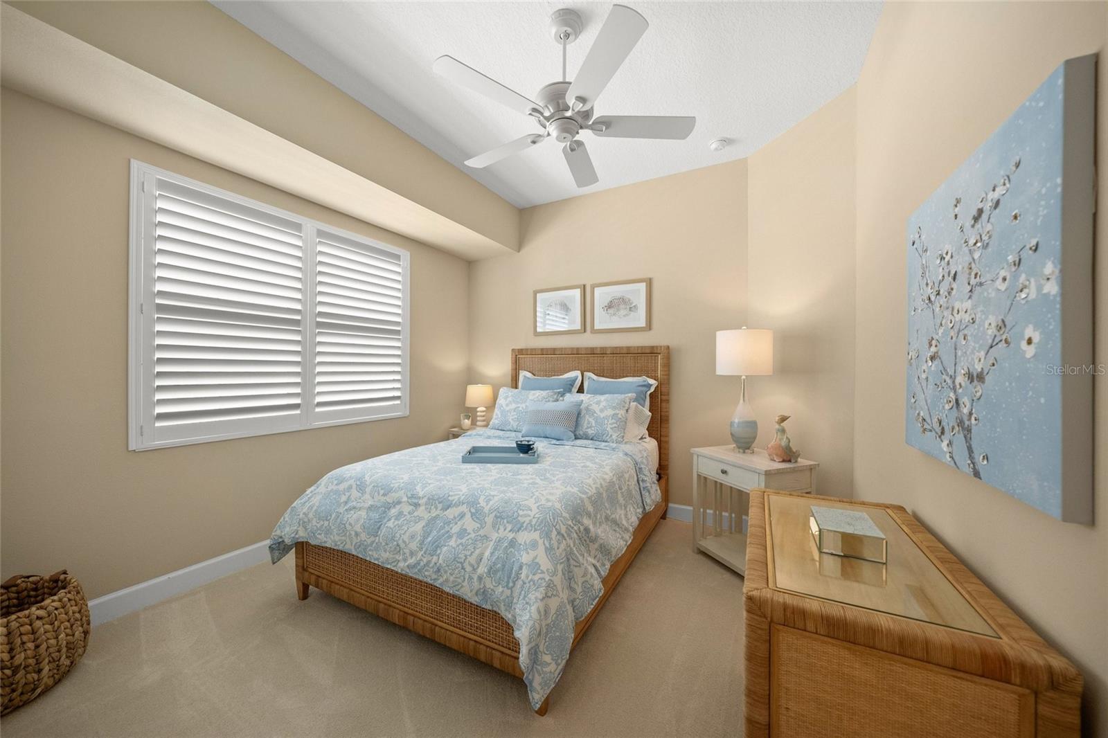 229 SAPPHIRE LAKE DR #201 — photo 20