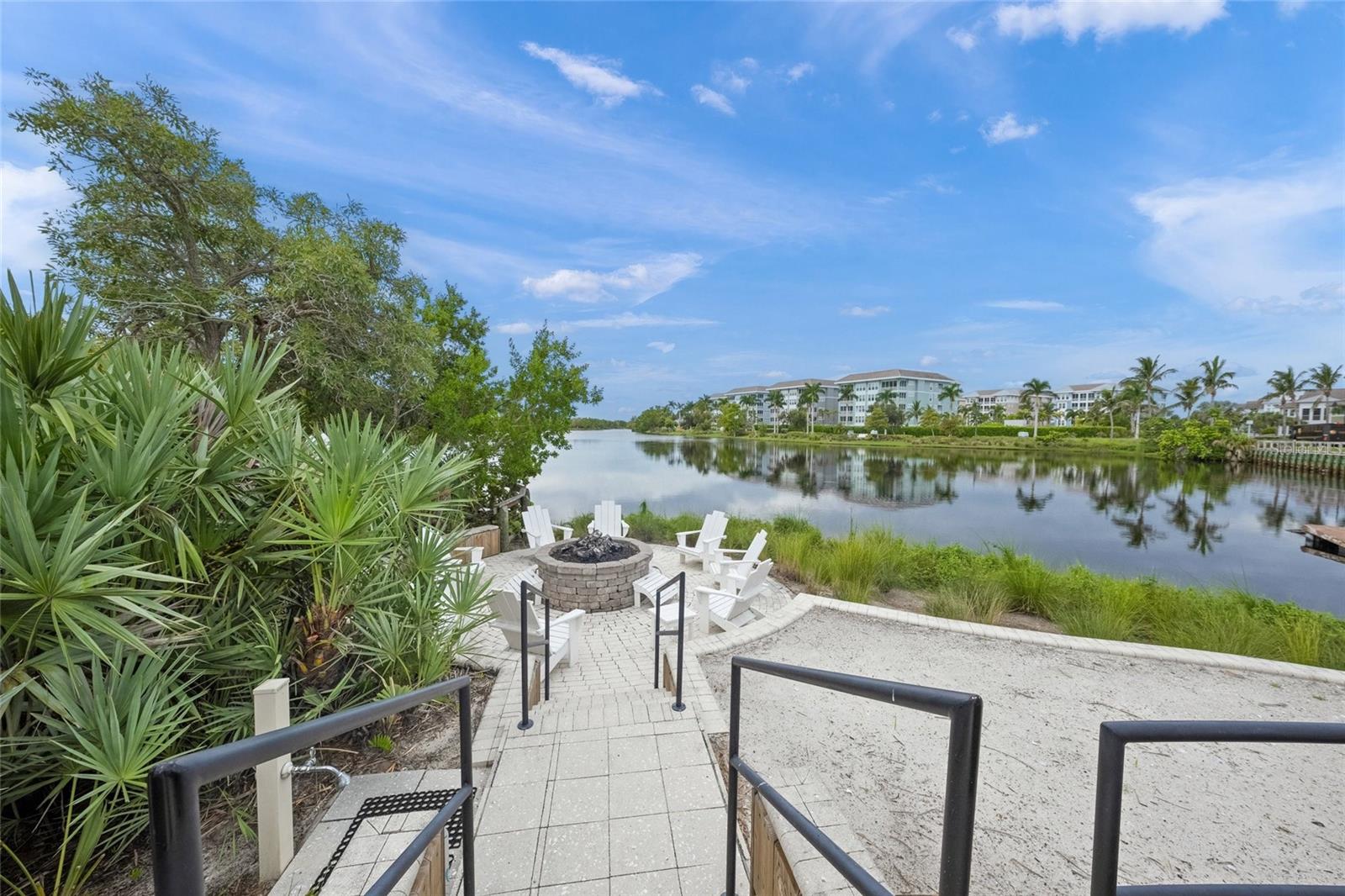 229 SAPPHIRE LAKE DR #201 — photo 51