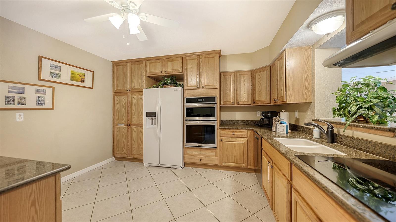 3537 S SCHOOL AVE — photo 19