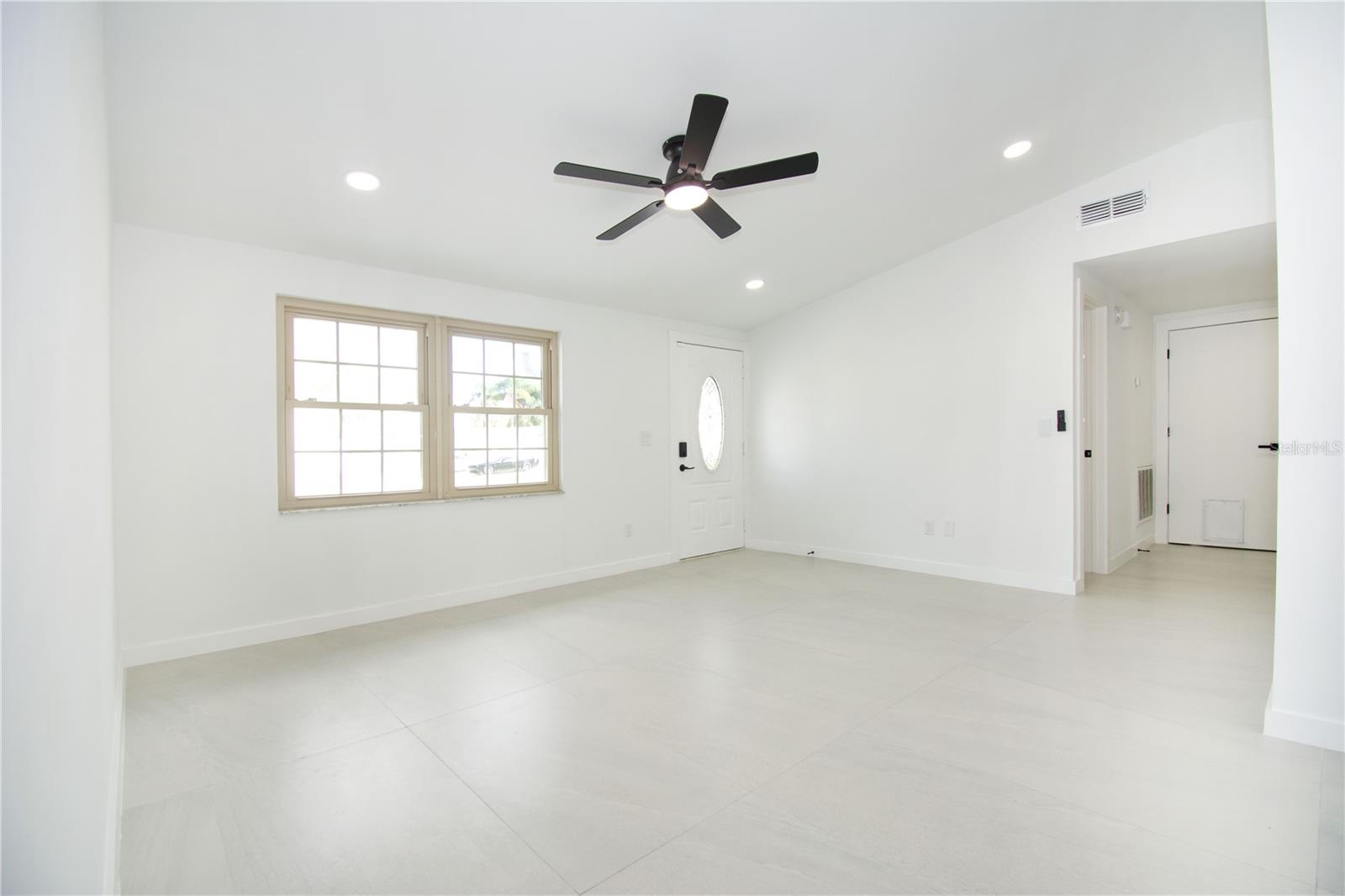 9409 LONSDALE CT — photo 21