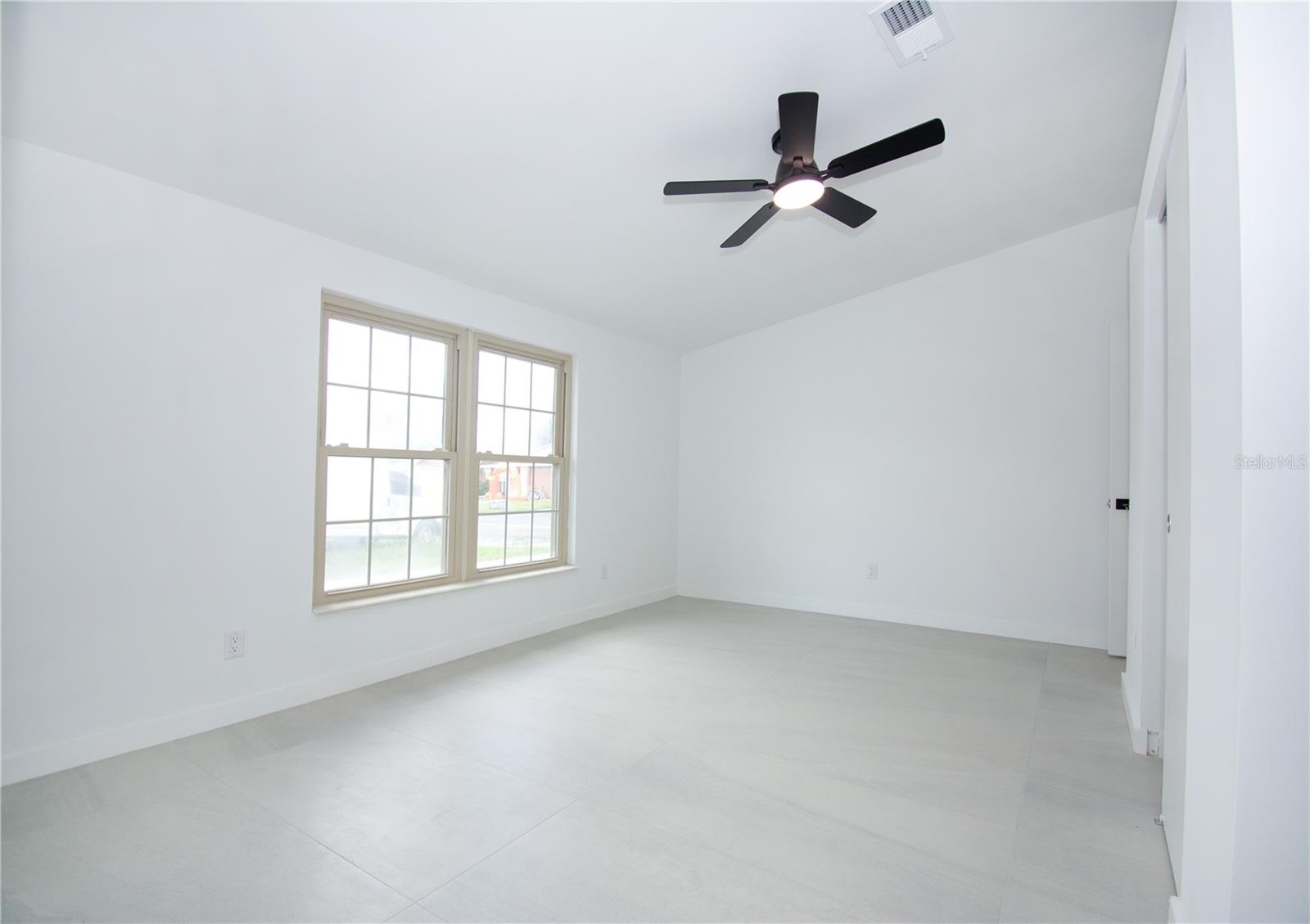 9409 LONSDALE CT — photo 9