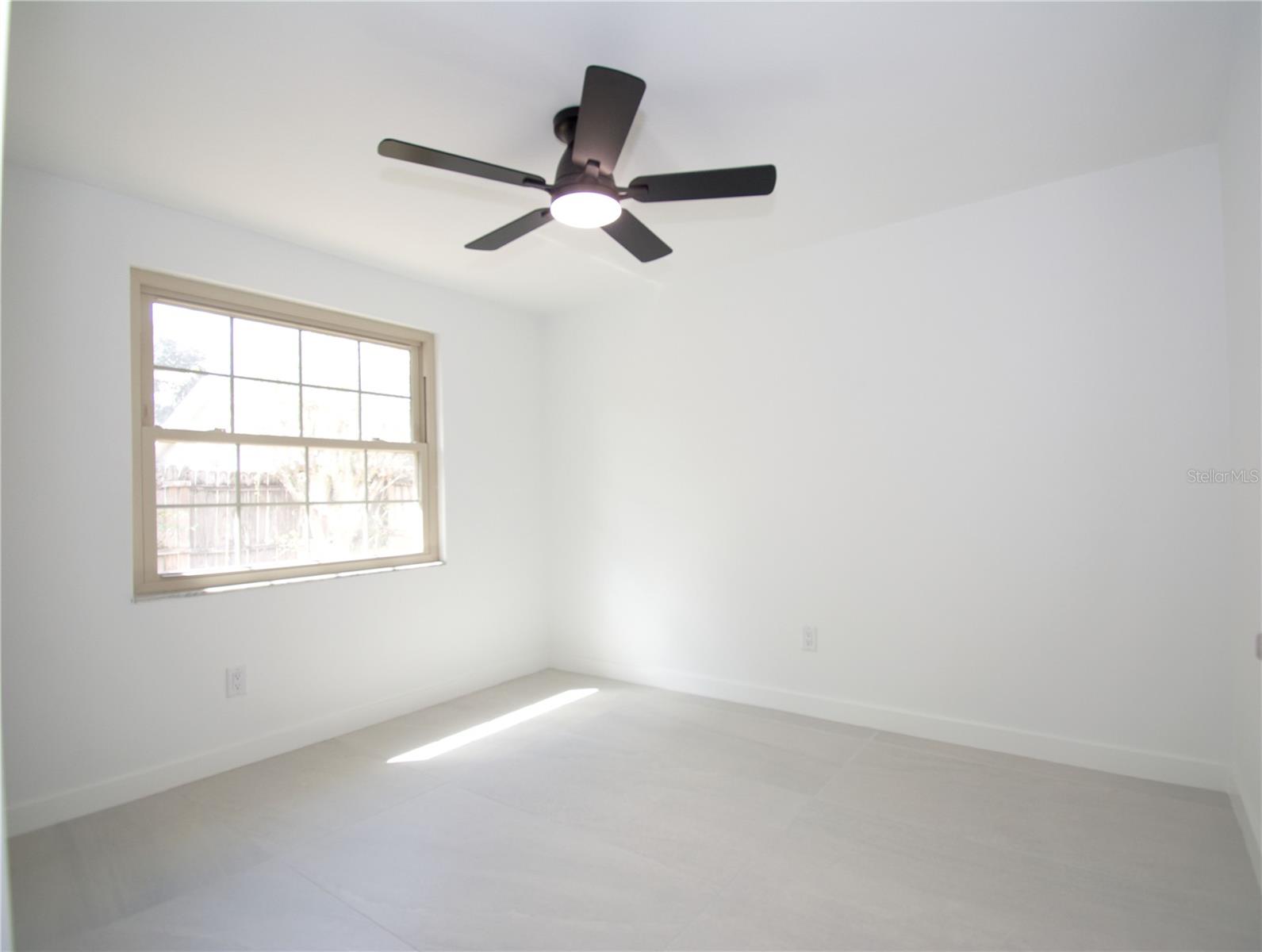 9409 LONSDALE CT — photo 16