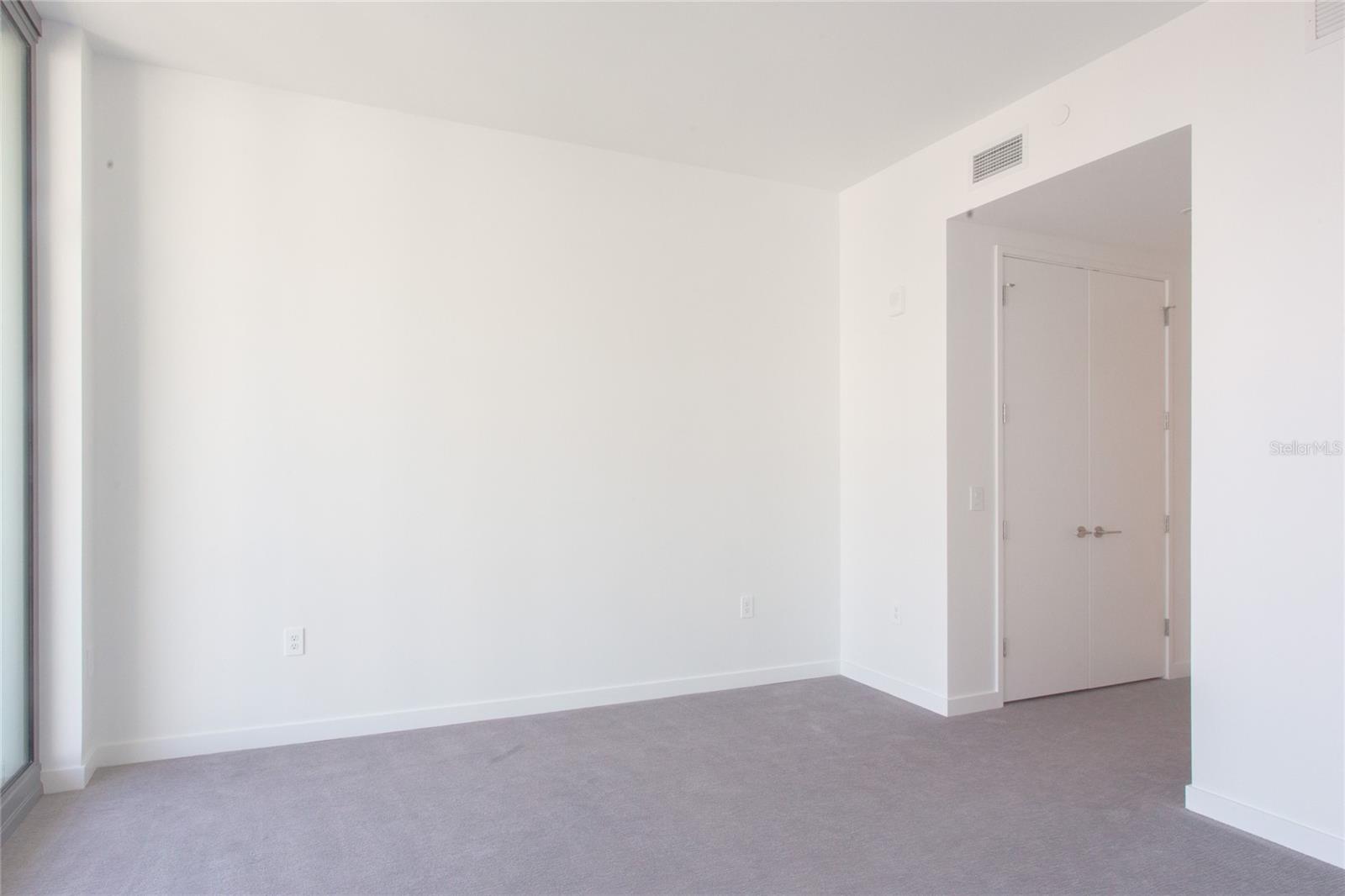 400 CENTRAL AVE #1003 — photo 14