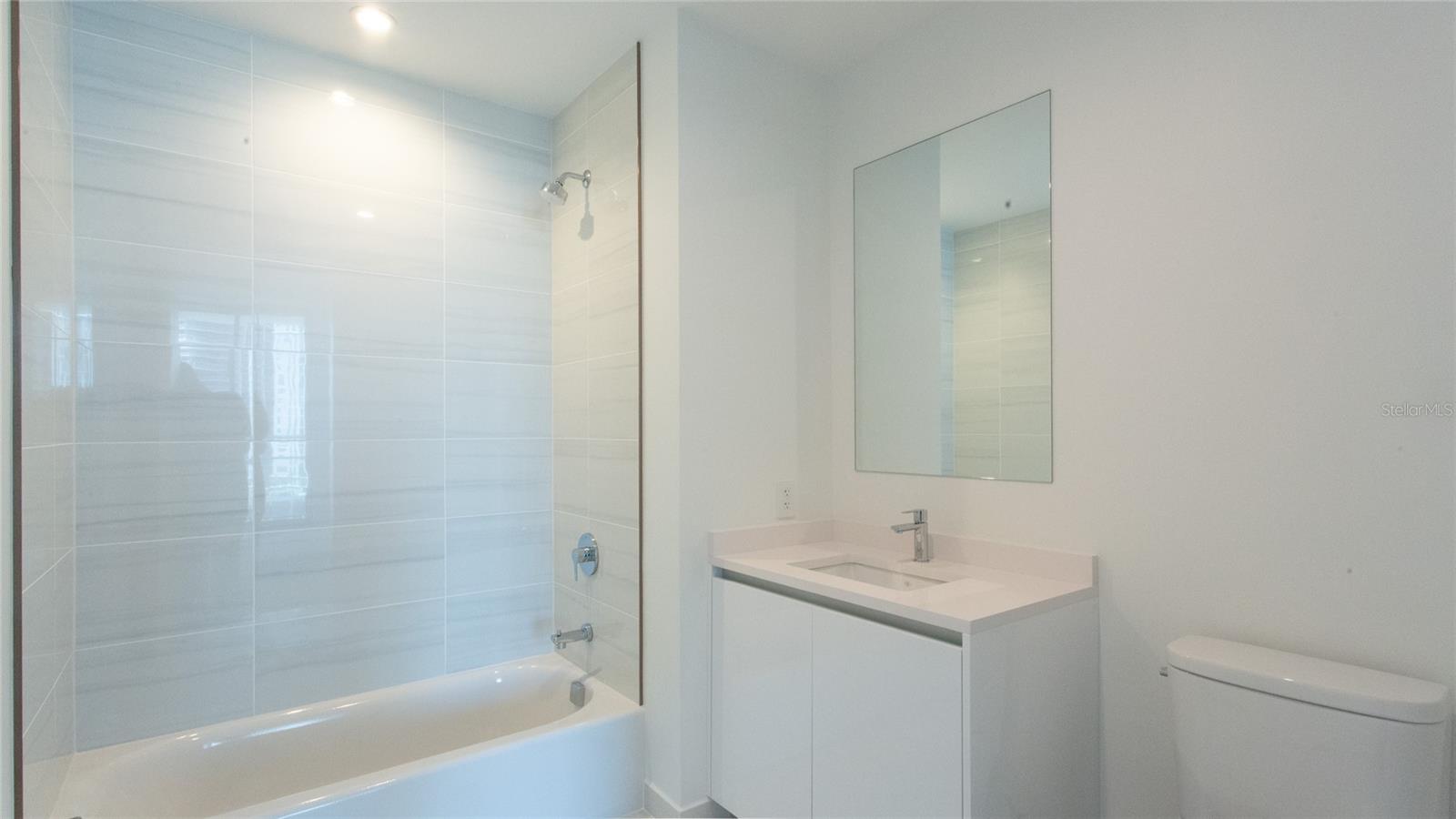 400 CENTRAL AVE #1003 — photo 19