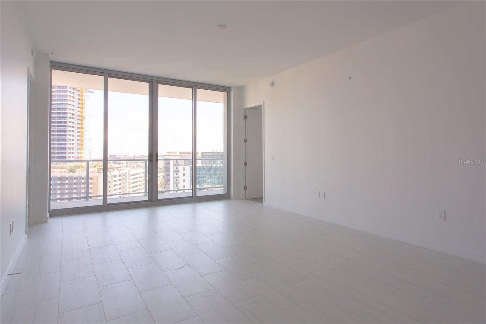 400 CENTRAL AVE #1003 — photo 12