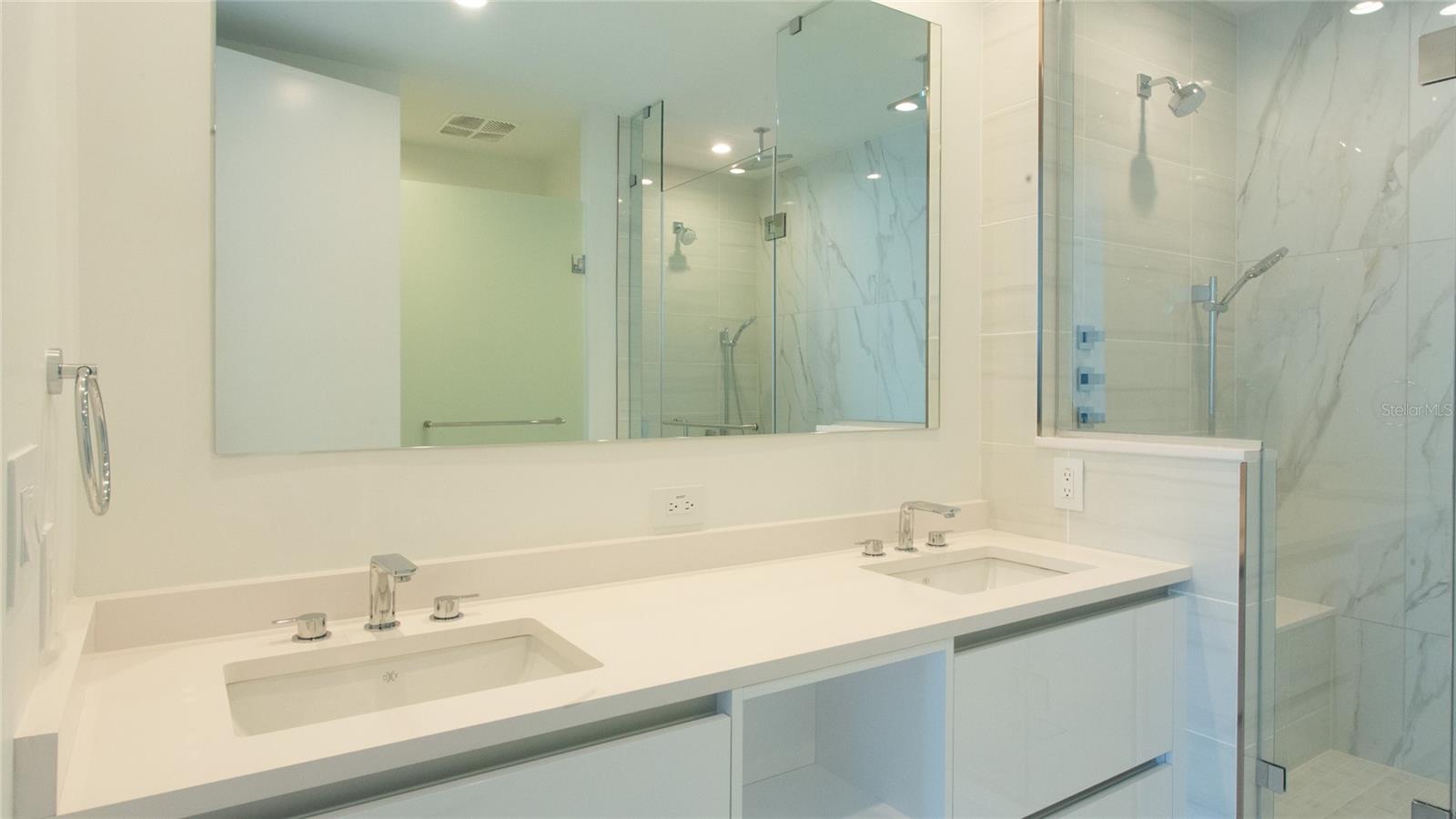 400 CENTRAL AVE #1003 — photo 15