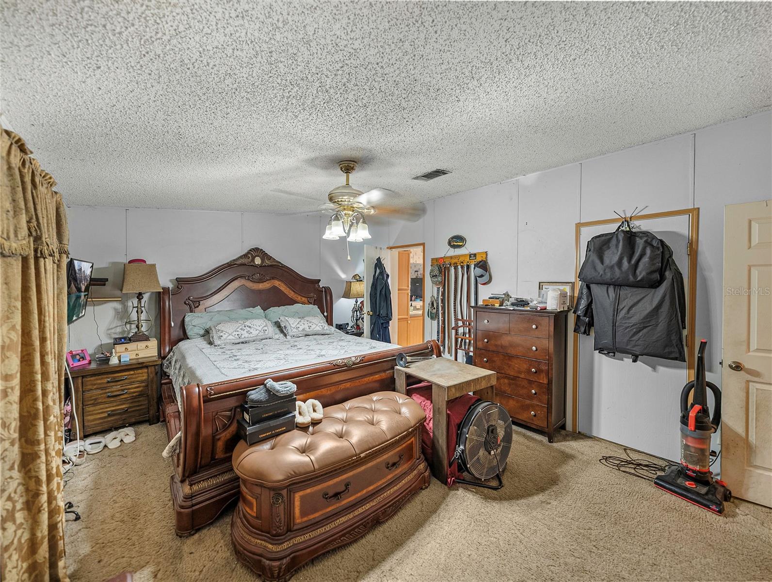 11404 LITHIA PINECREST RD — photo 31