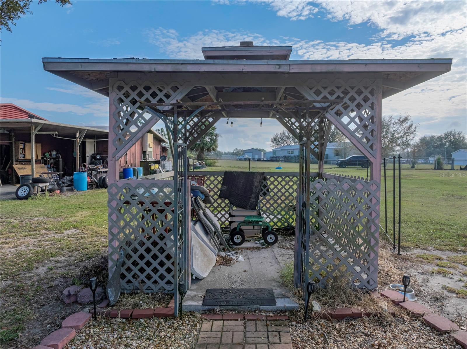 11404 LITHIA PINECREST RD — photo 48