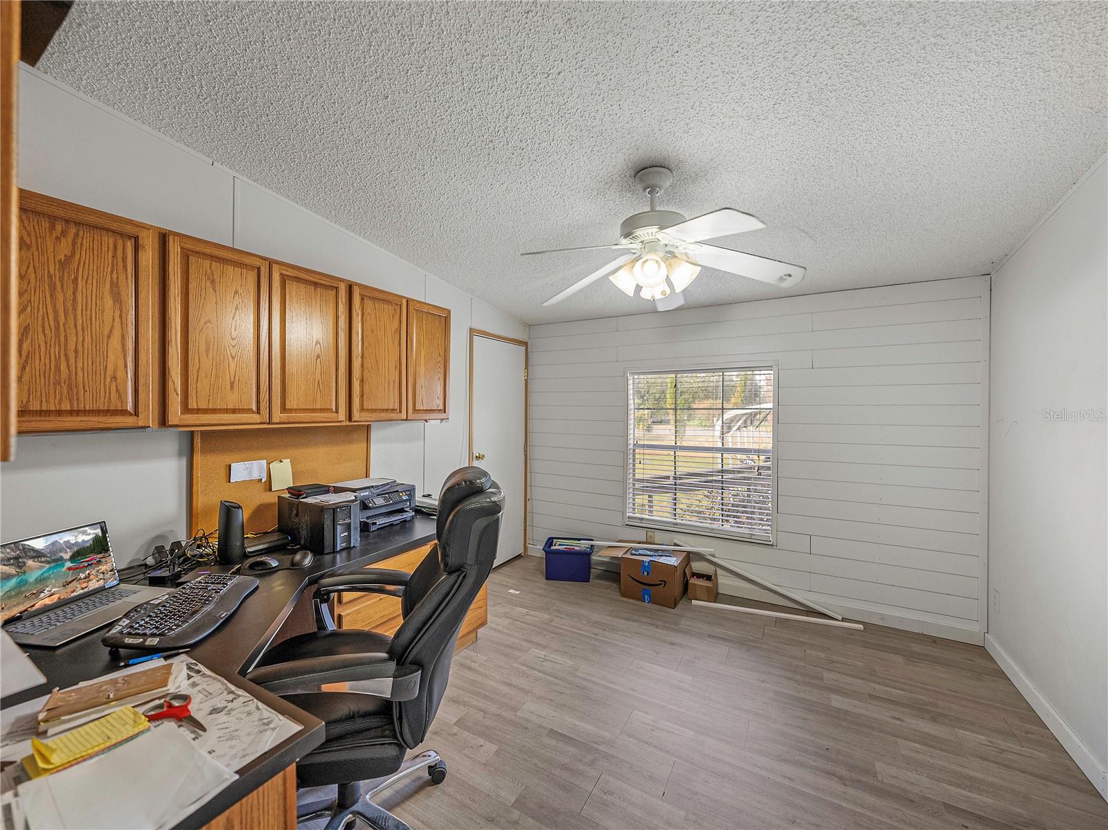 11404 LITHIA PINECREST RD — photo 23