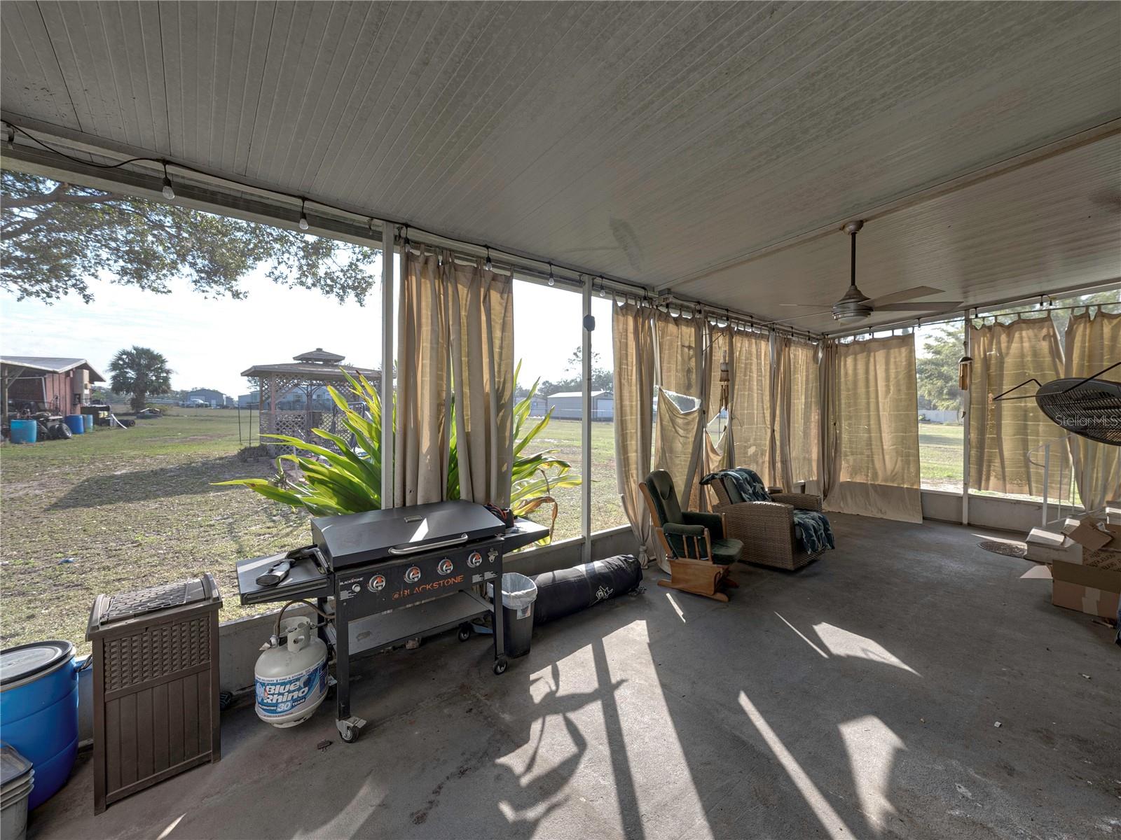 11404 LITHIA PINECREST RD — photo 40