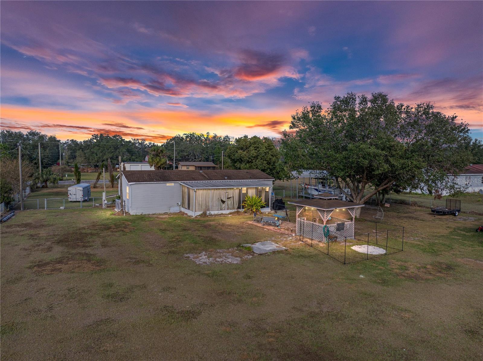 11404 LITHIA PINECREST RD — photo 41