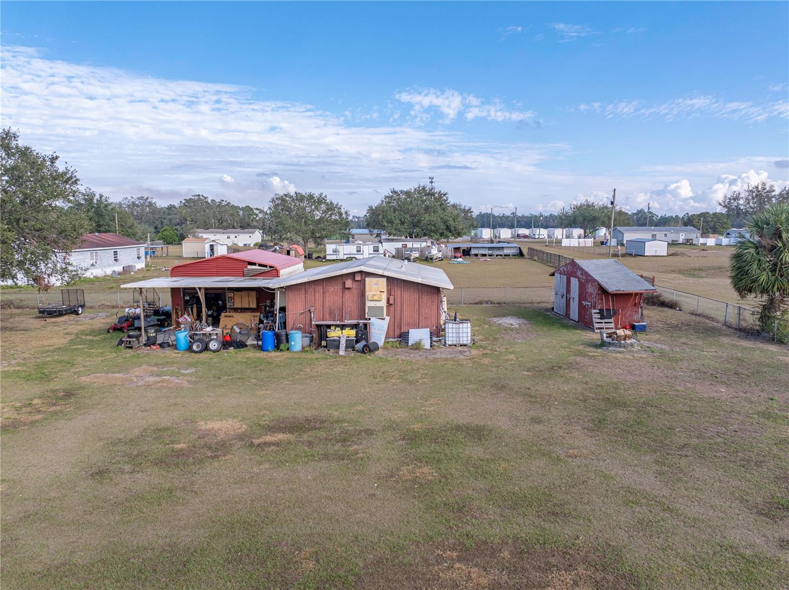 11404 LITHIA PINECREST RD — photo 45