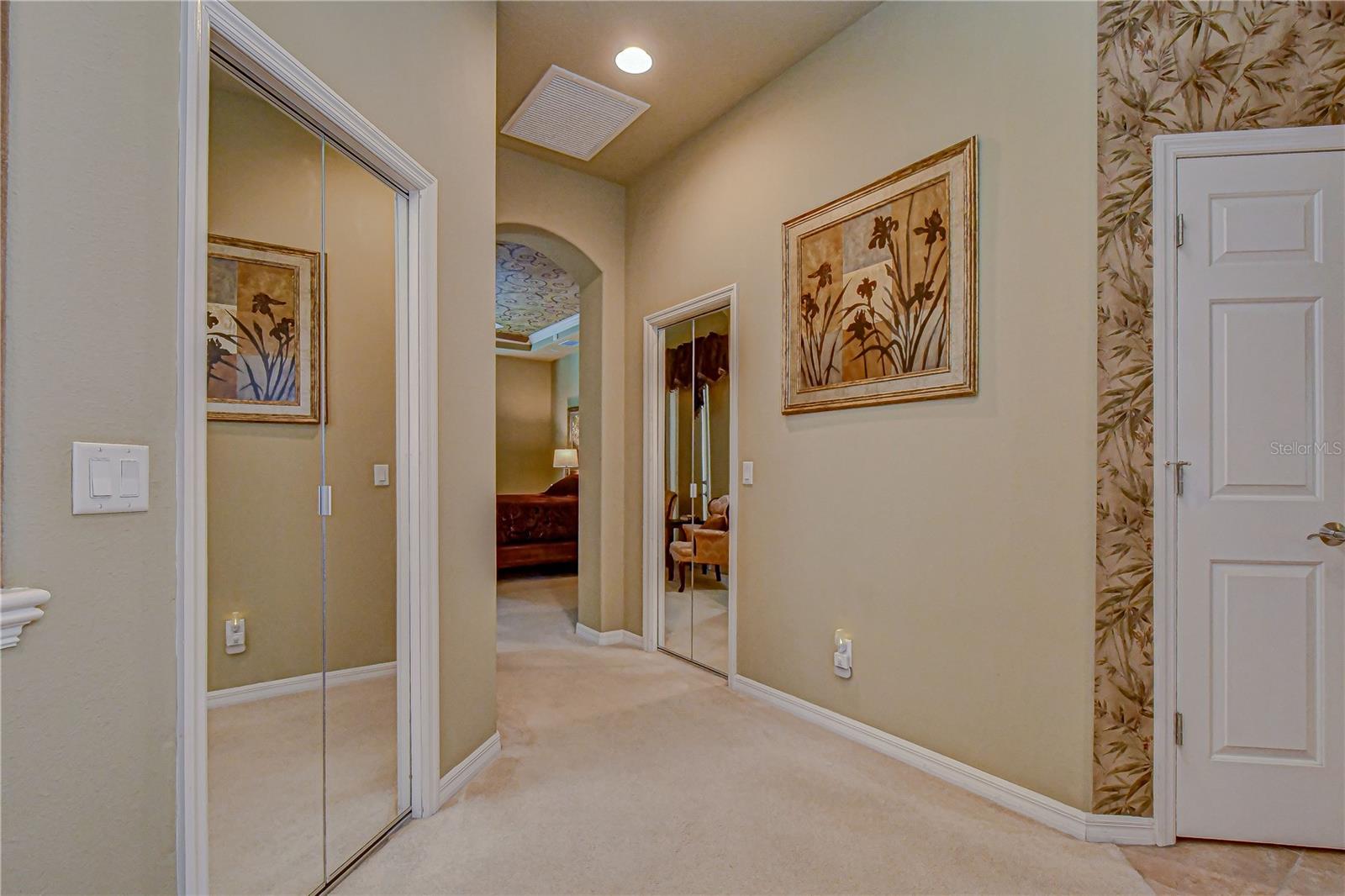 20915 LAKE VIENNA DR — photo 17