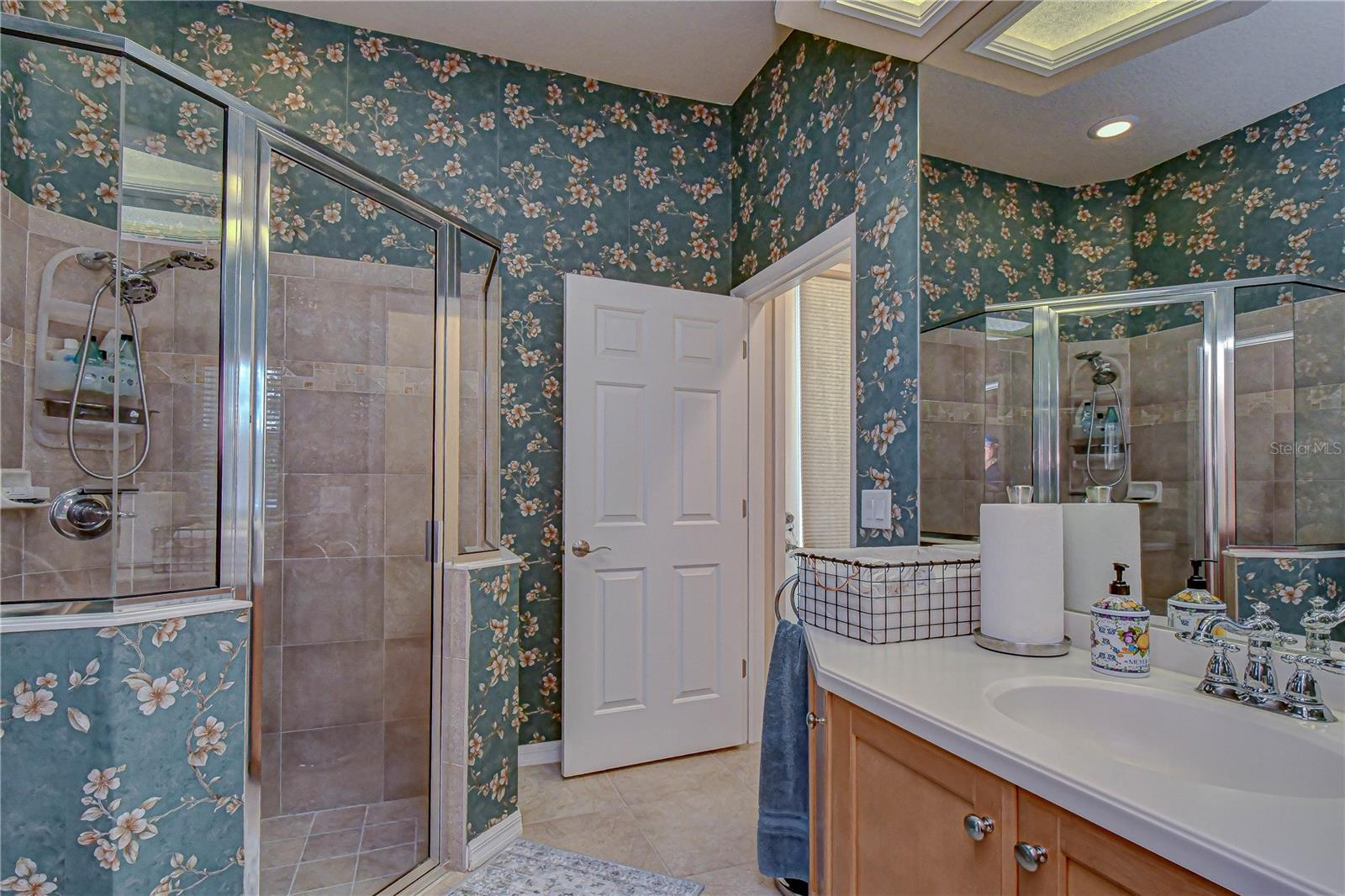 20915 LAKE VIENNA DR — photo 25